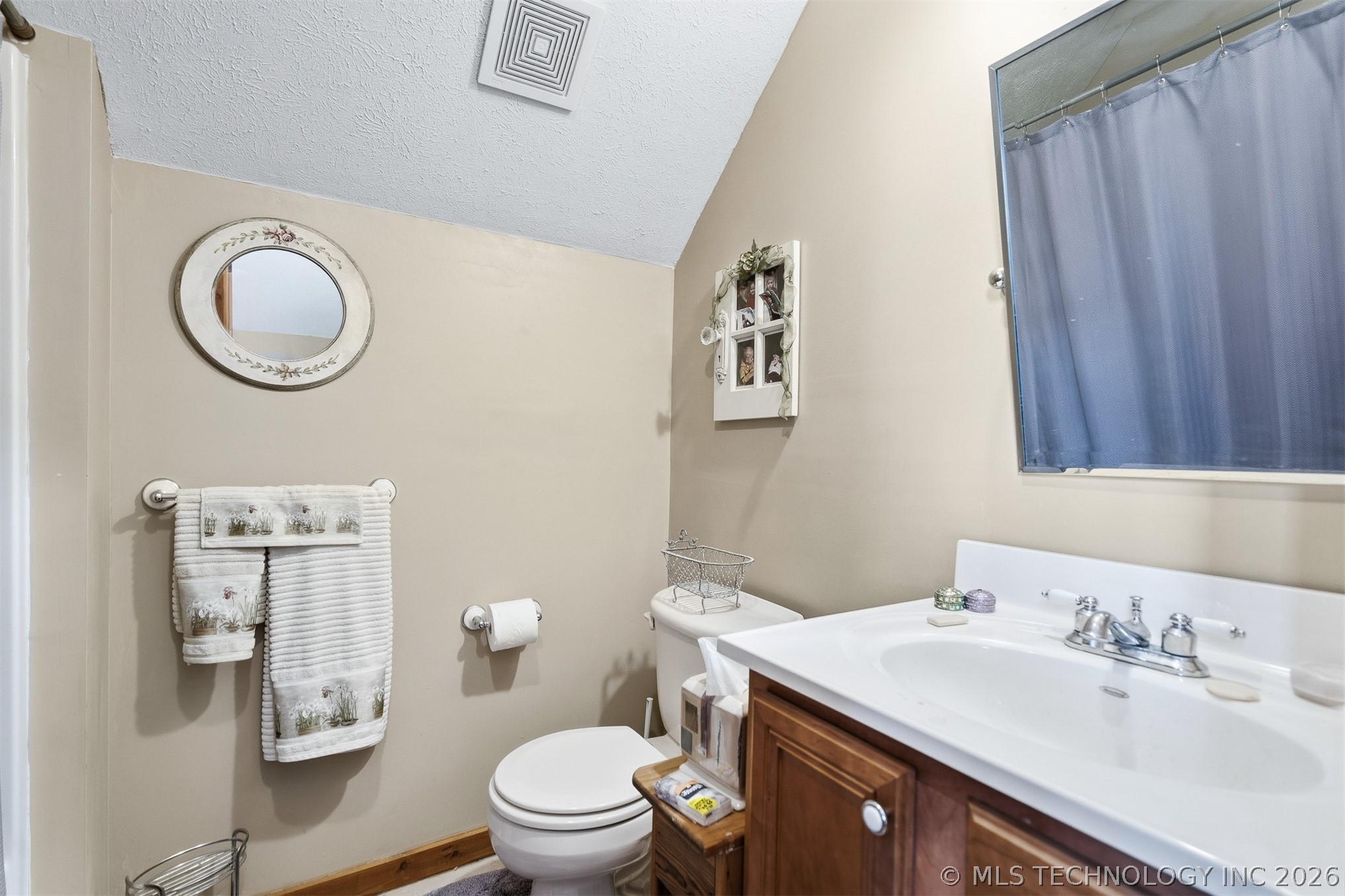 2650 Santa Fe Property Photo 27