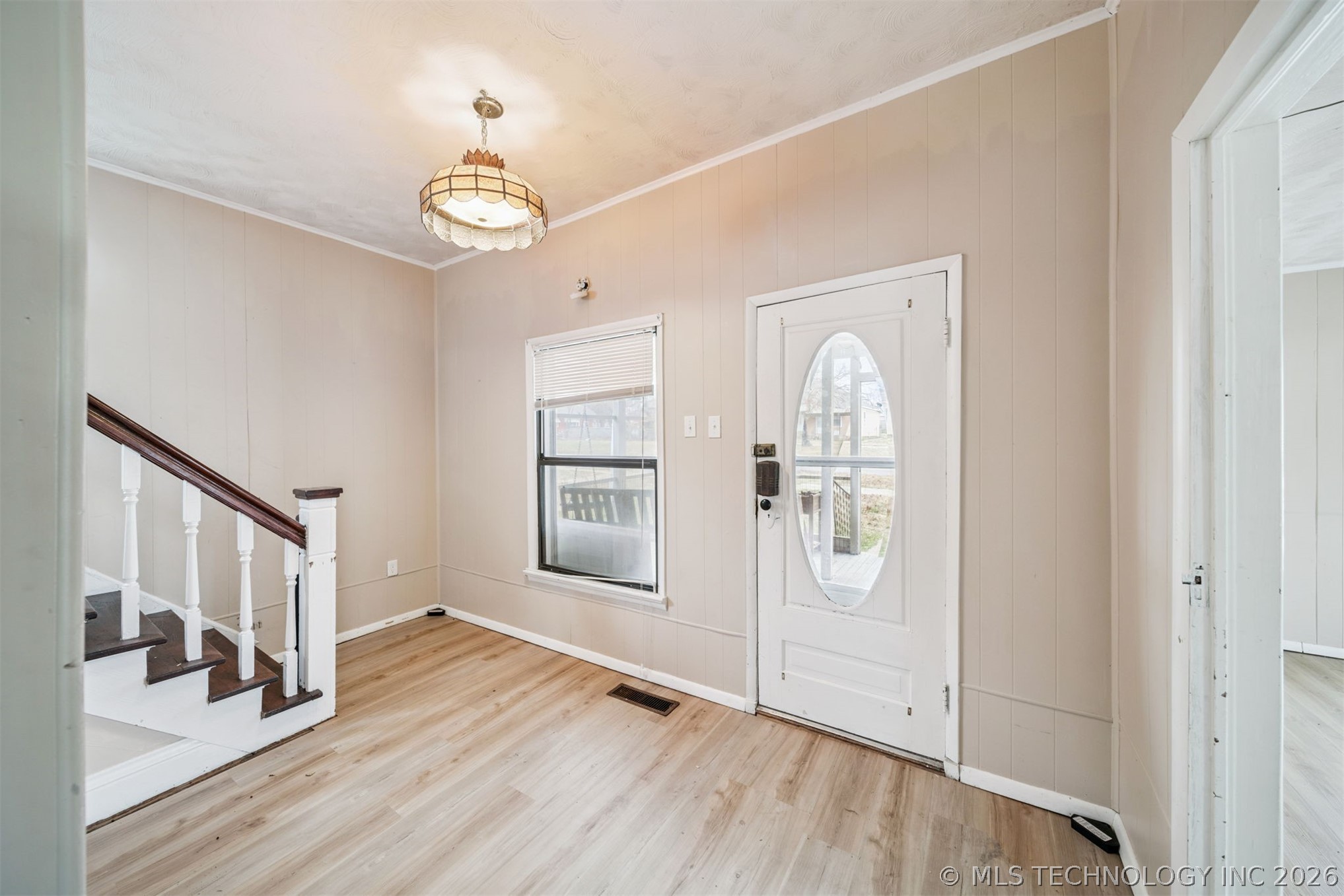 422 W Davis Drive Property Photo 18