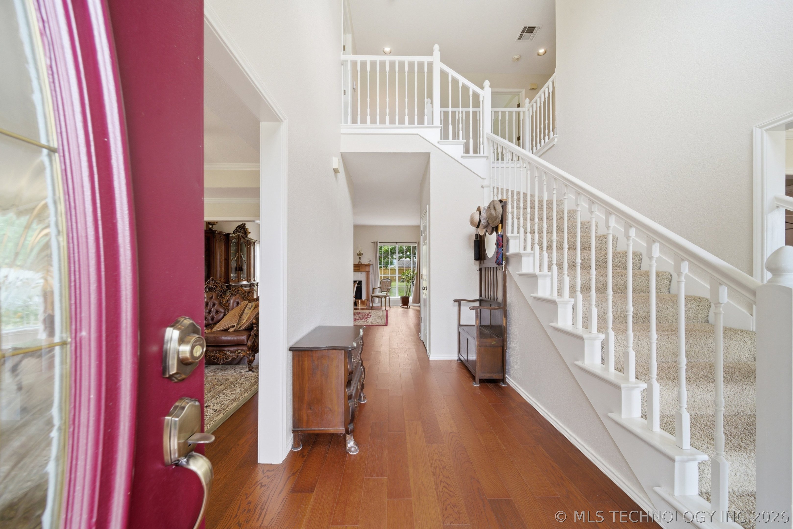 1290 N Cliff Drive Property Photo 8
