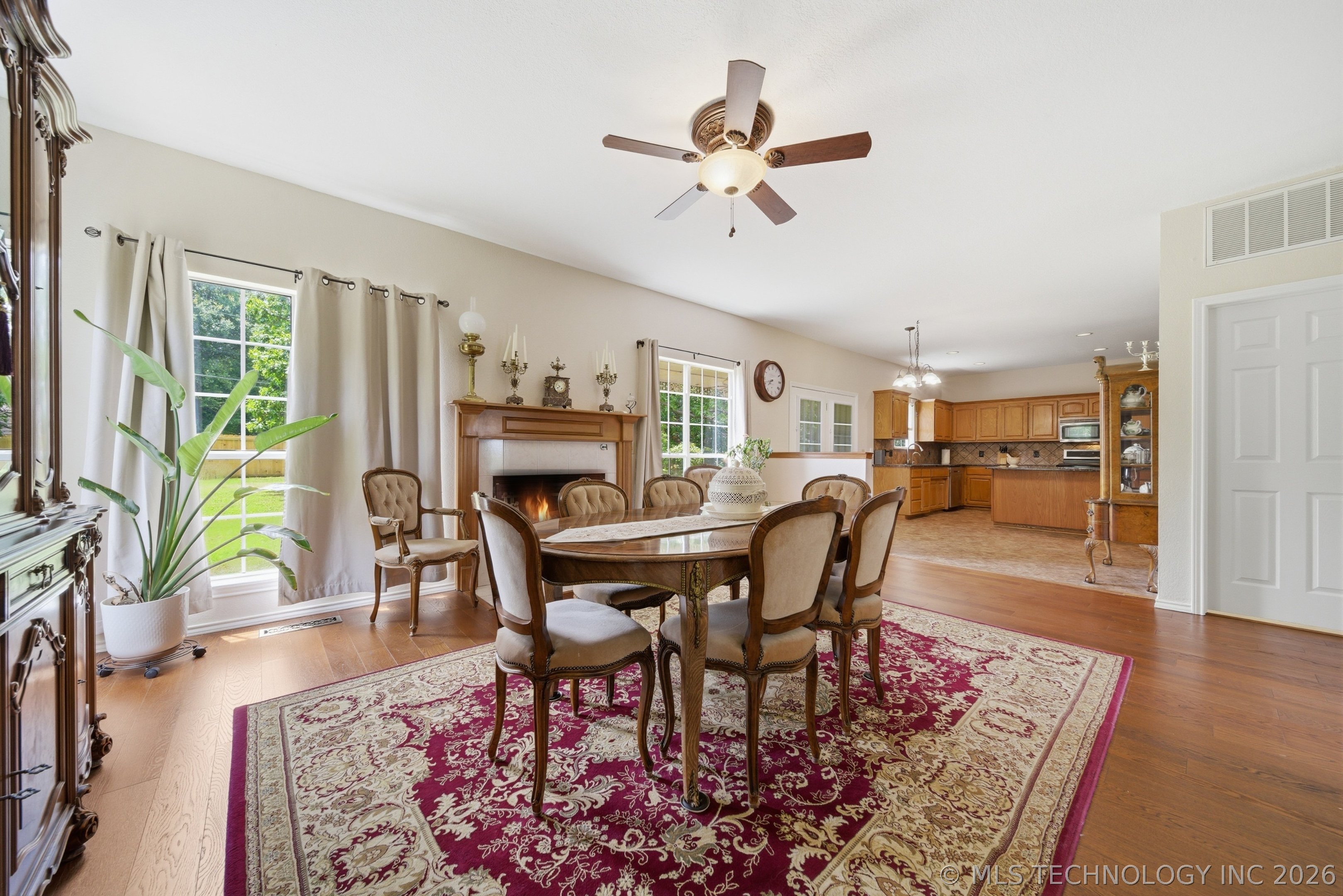 1290 N Cliff Drive Property Photo 21