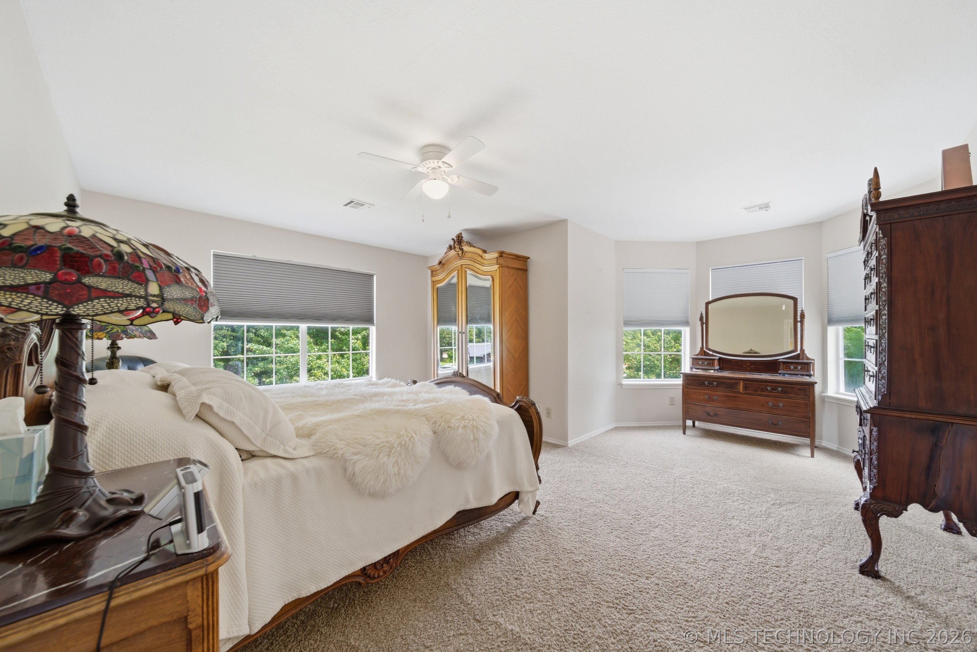 1290 N Cliff Drive Property Photo 25