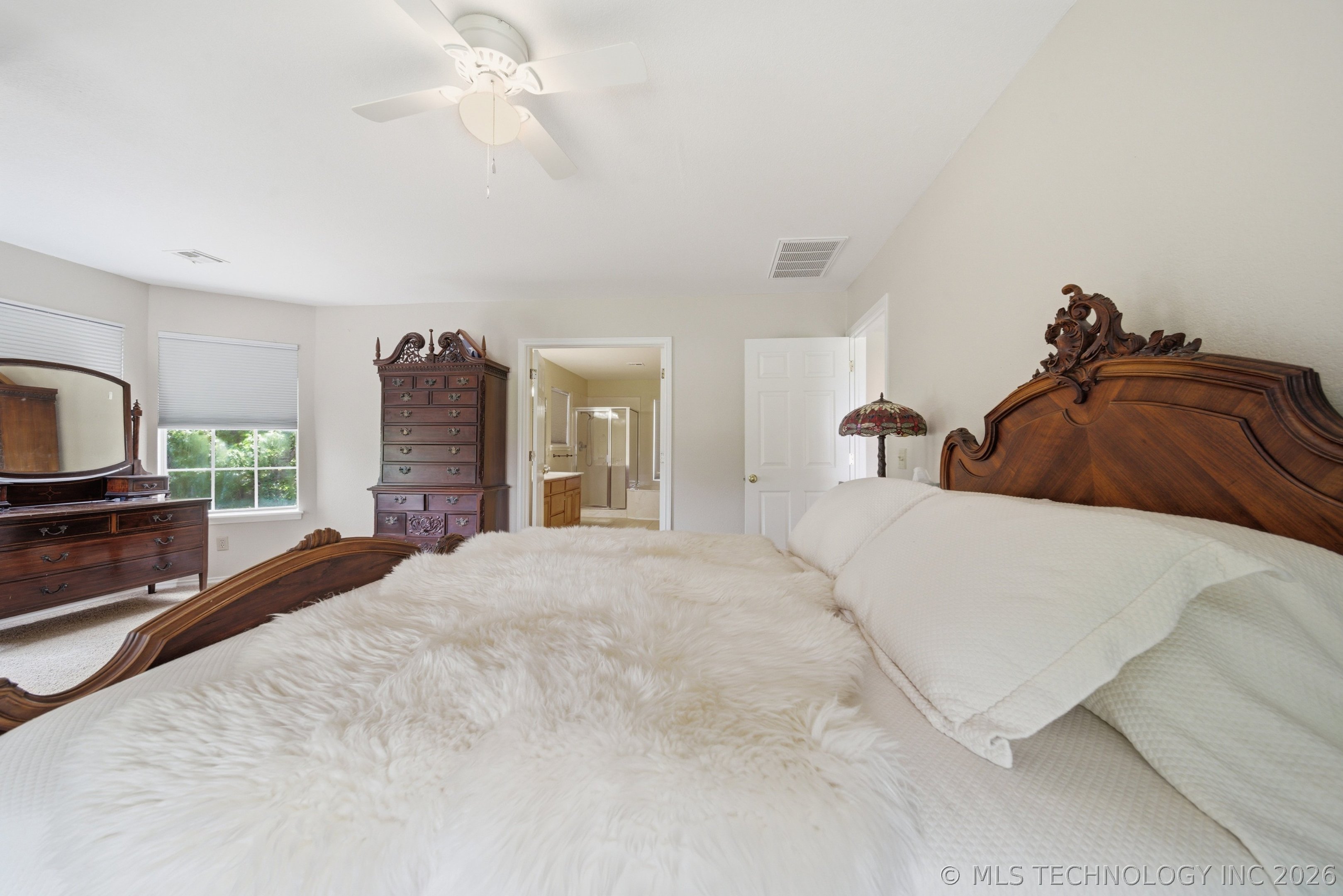 1290 N Cliff Drive Property Photo 27