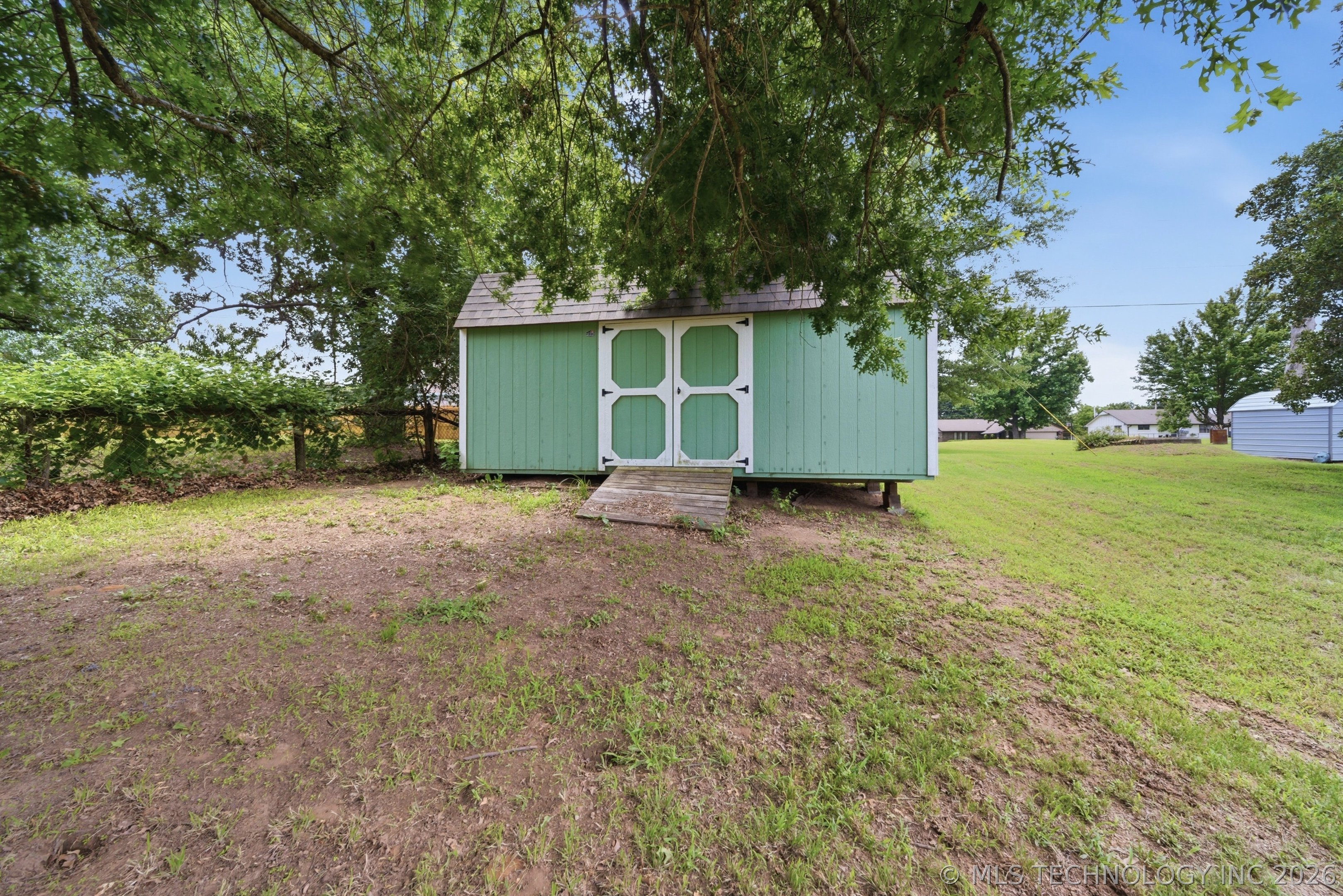 1290 N Cliff Drive Property Photo 41