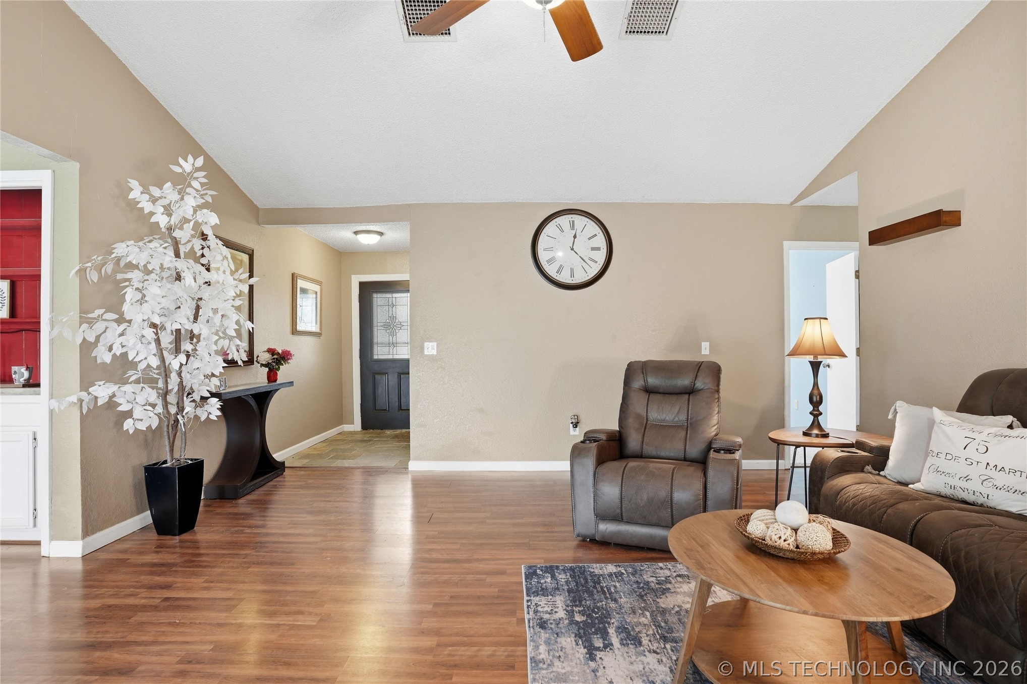 4214 W Urbana Court Property Photo 3