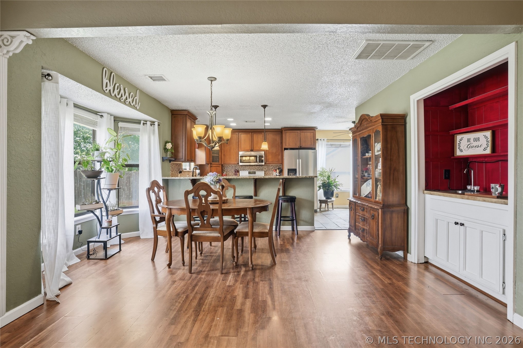 4214 W Urbana Court Property Photo 4