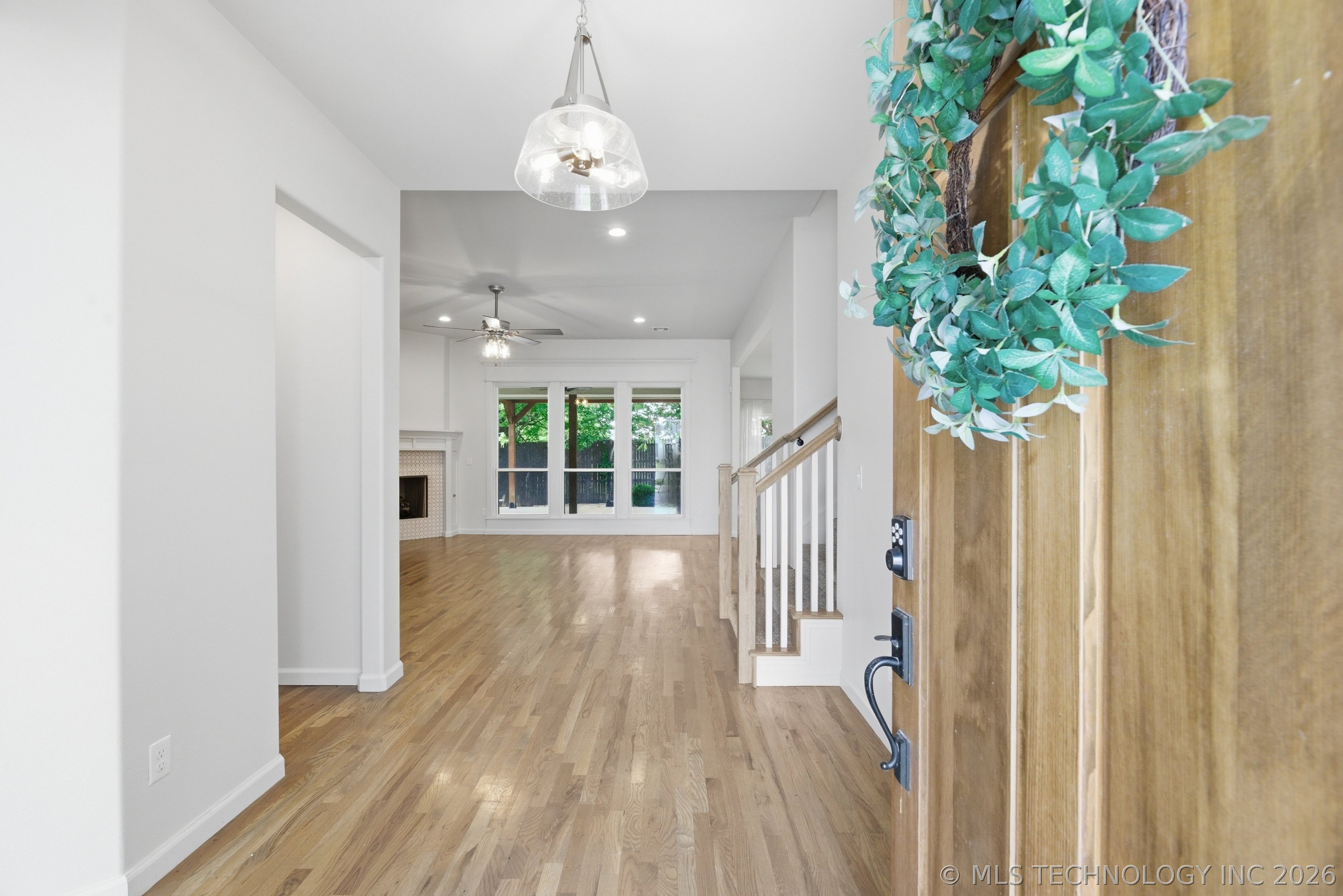 3730 S Fir Boulevard Property Photo 3