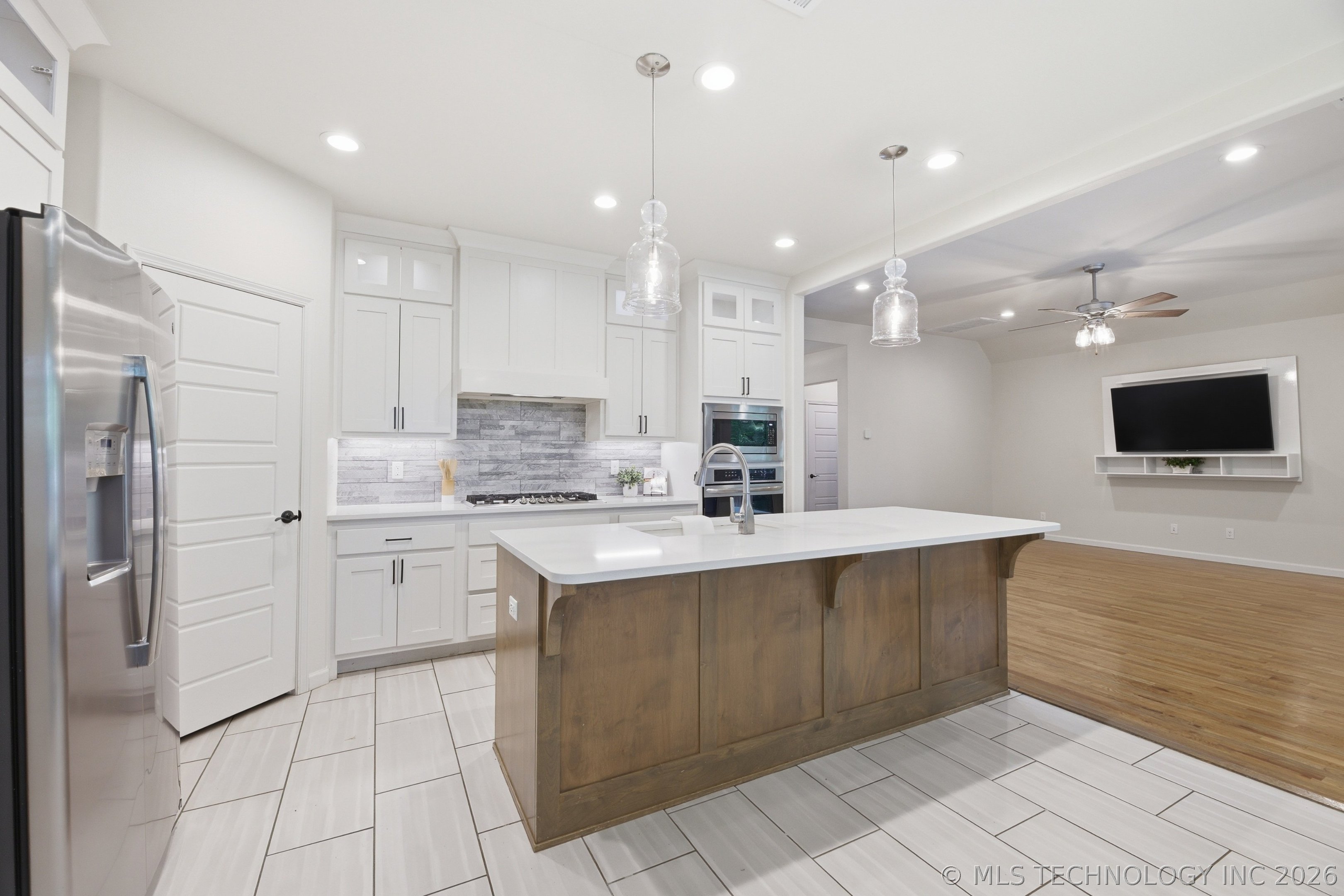 3730 S Fir Boulevard Property Photo 11