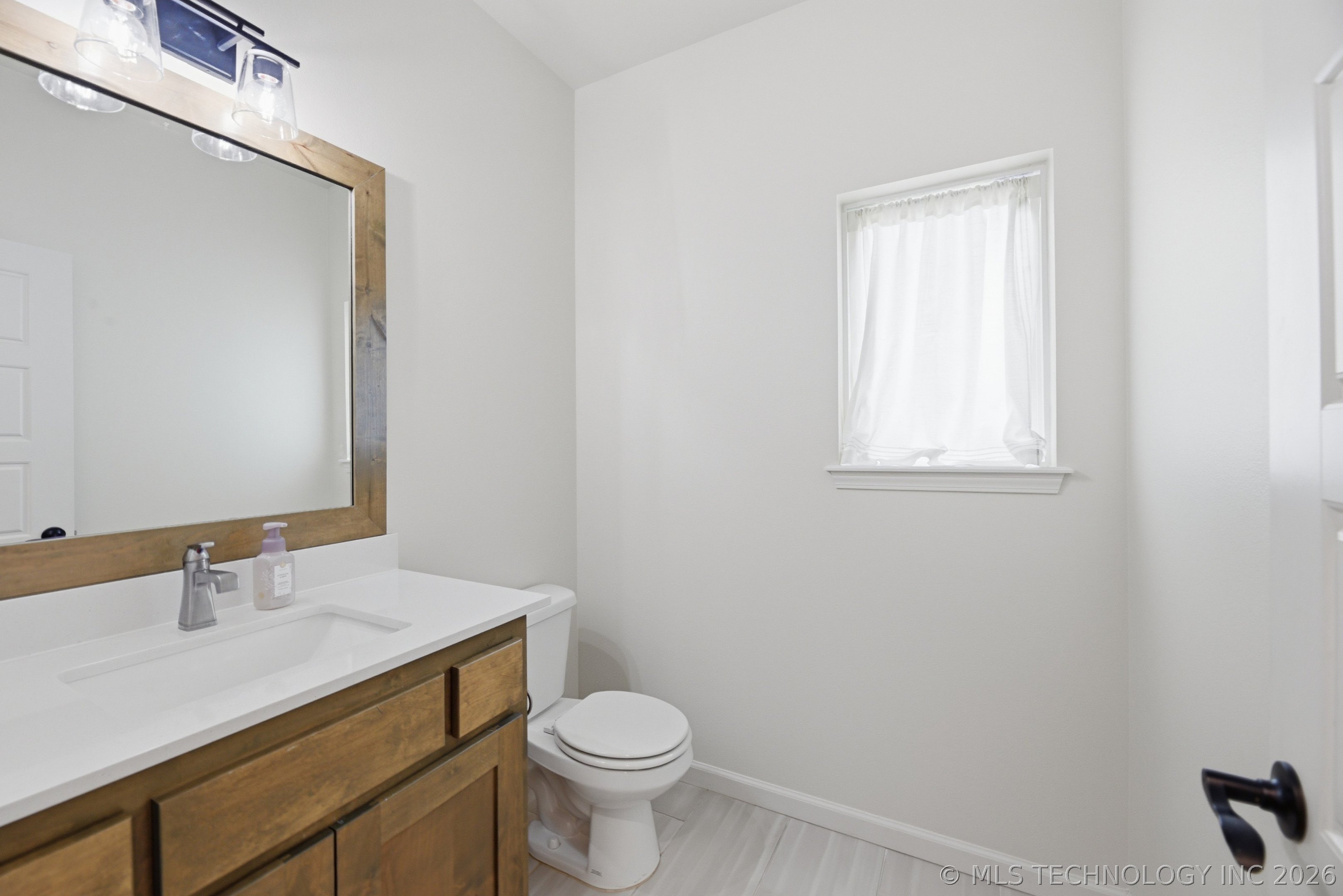 3730 S Fir Boulevard Property Photo 23