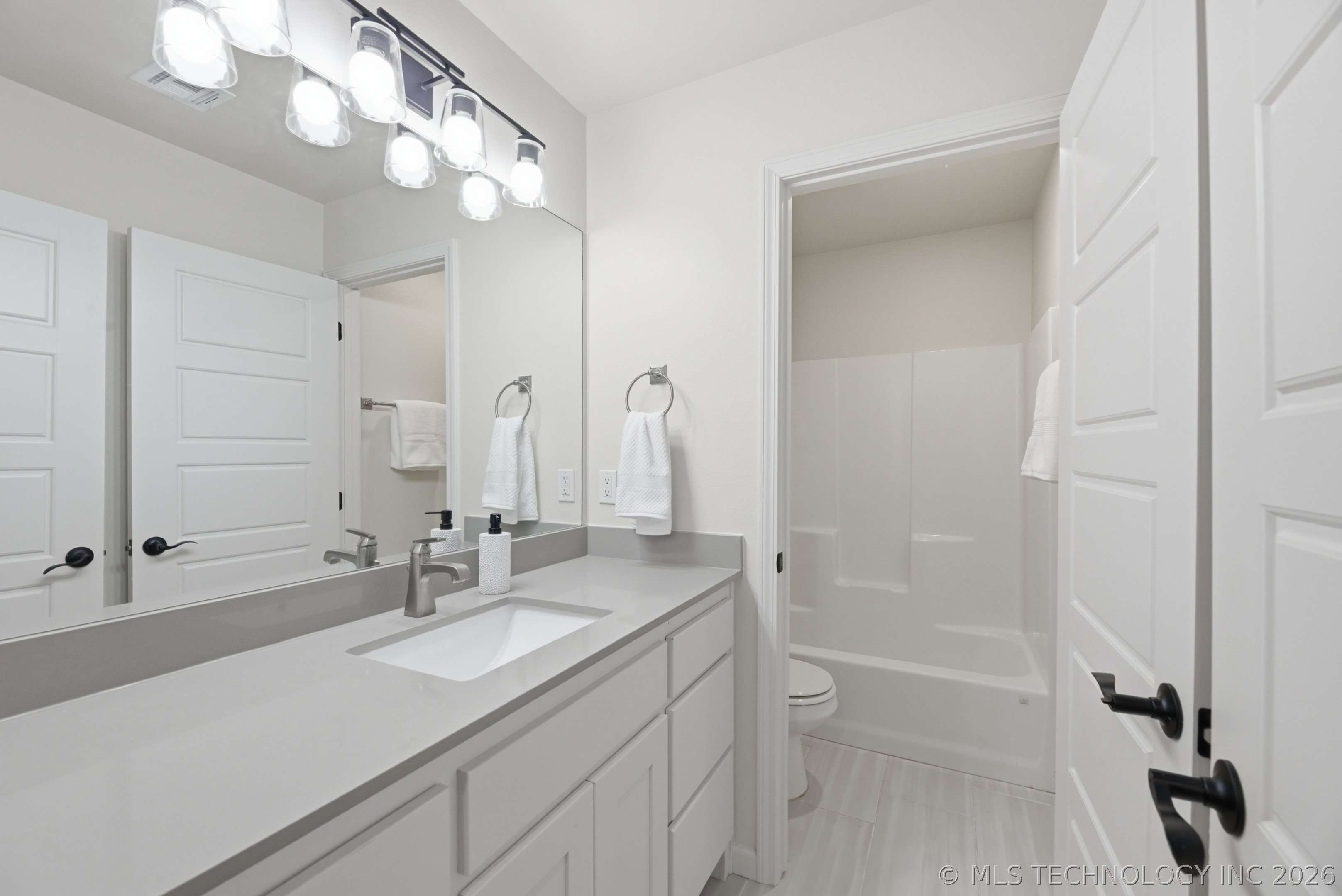 3730 S Fir Boulevard Property Photo 24