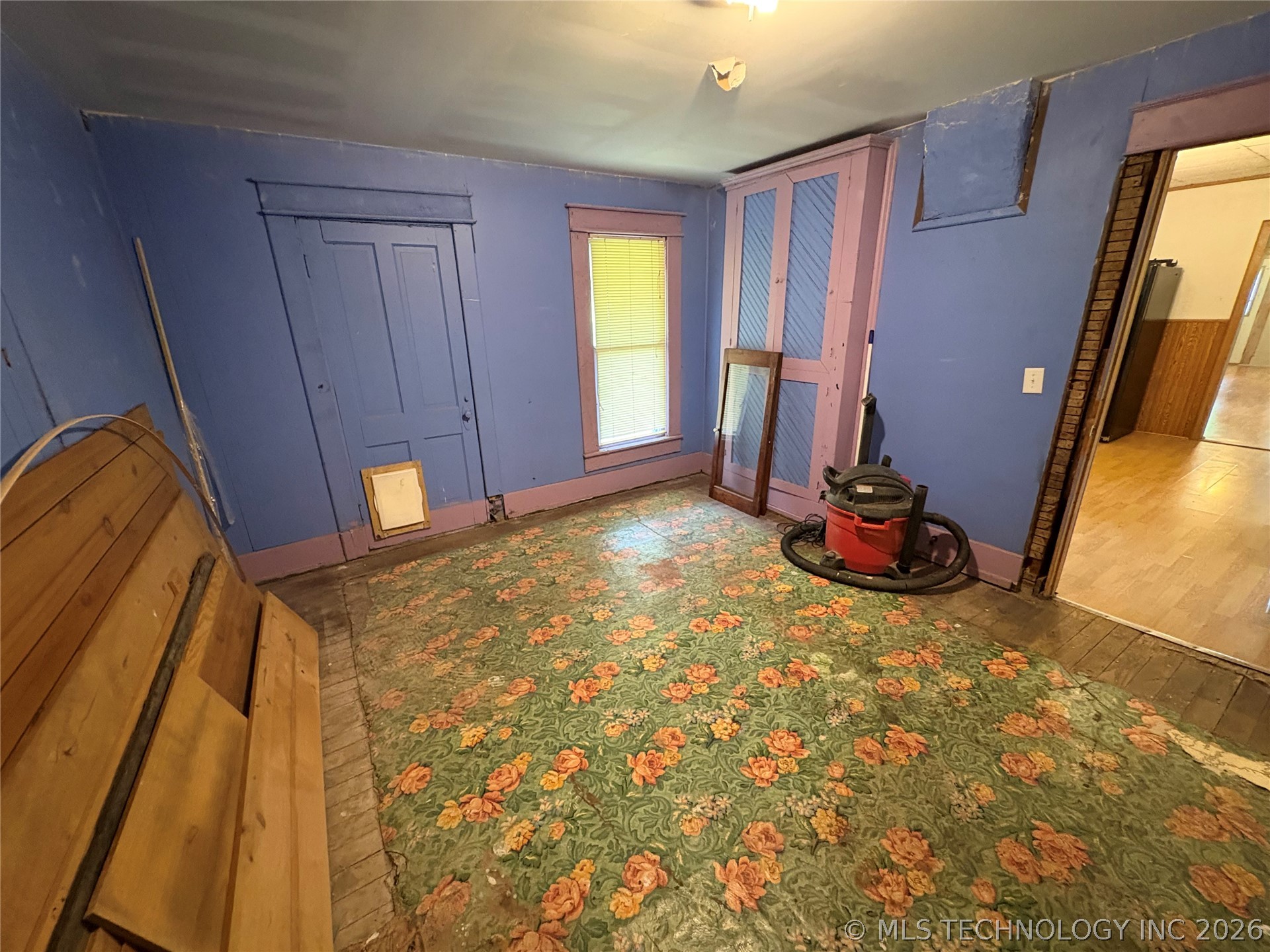 230 E Nelms Street Property Photo 12