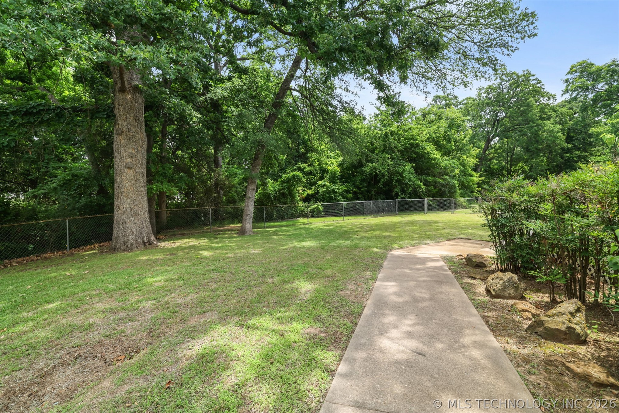 722 Westwood Property Photo 6