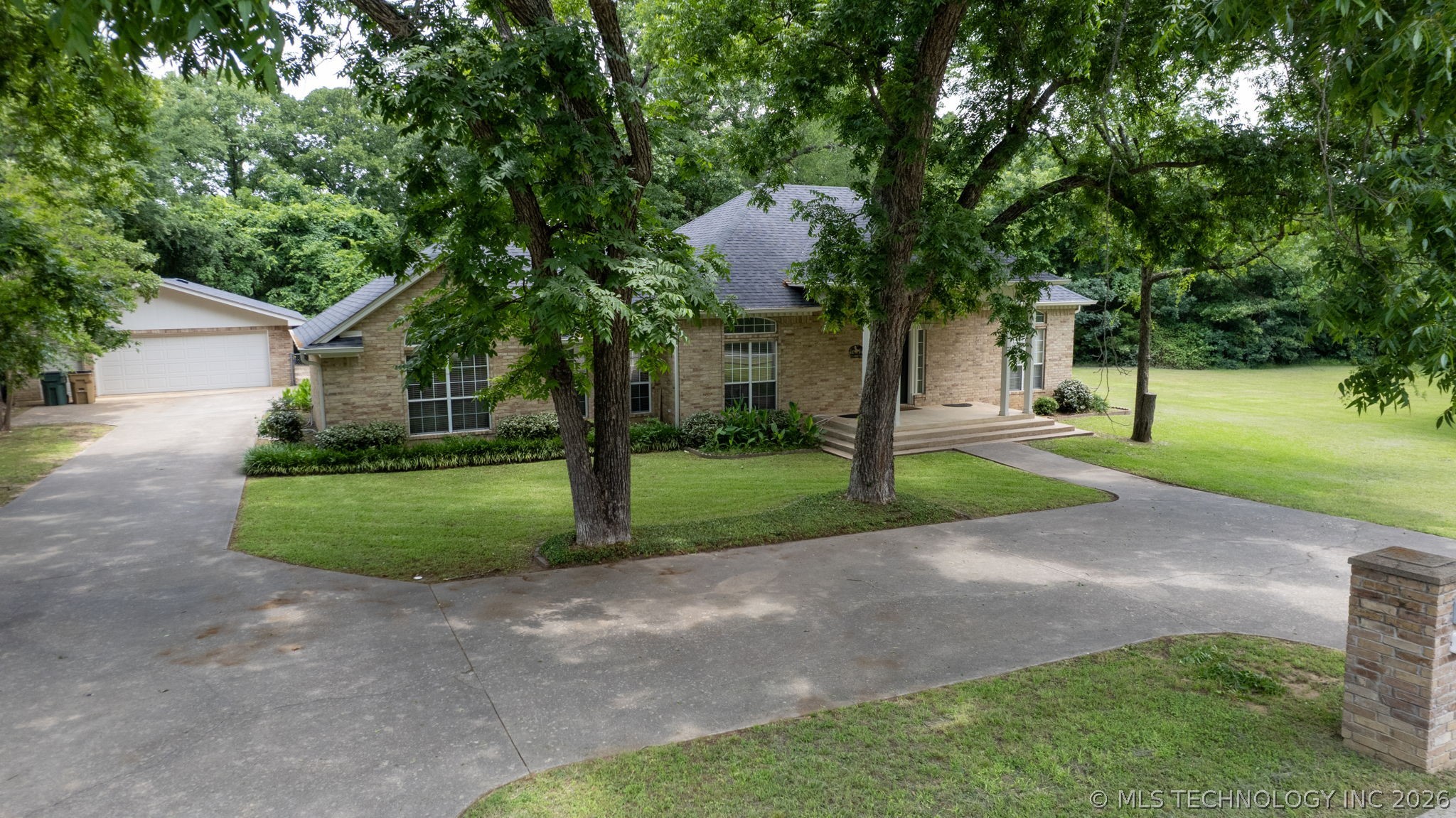 722 Westwood Property Photo 32