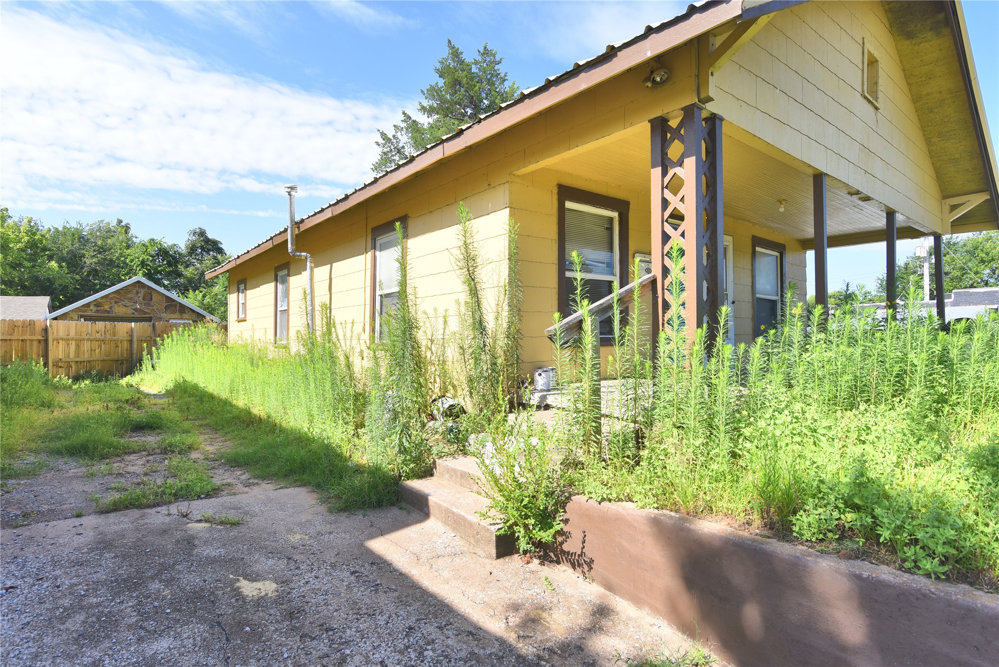5134 Charles Page Boulevard Property Photo 2