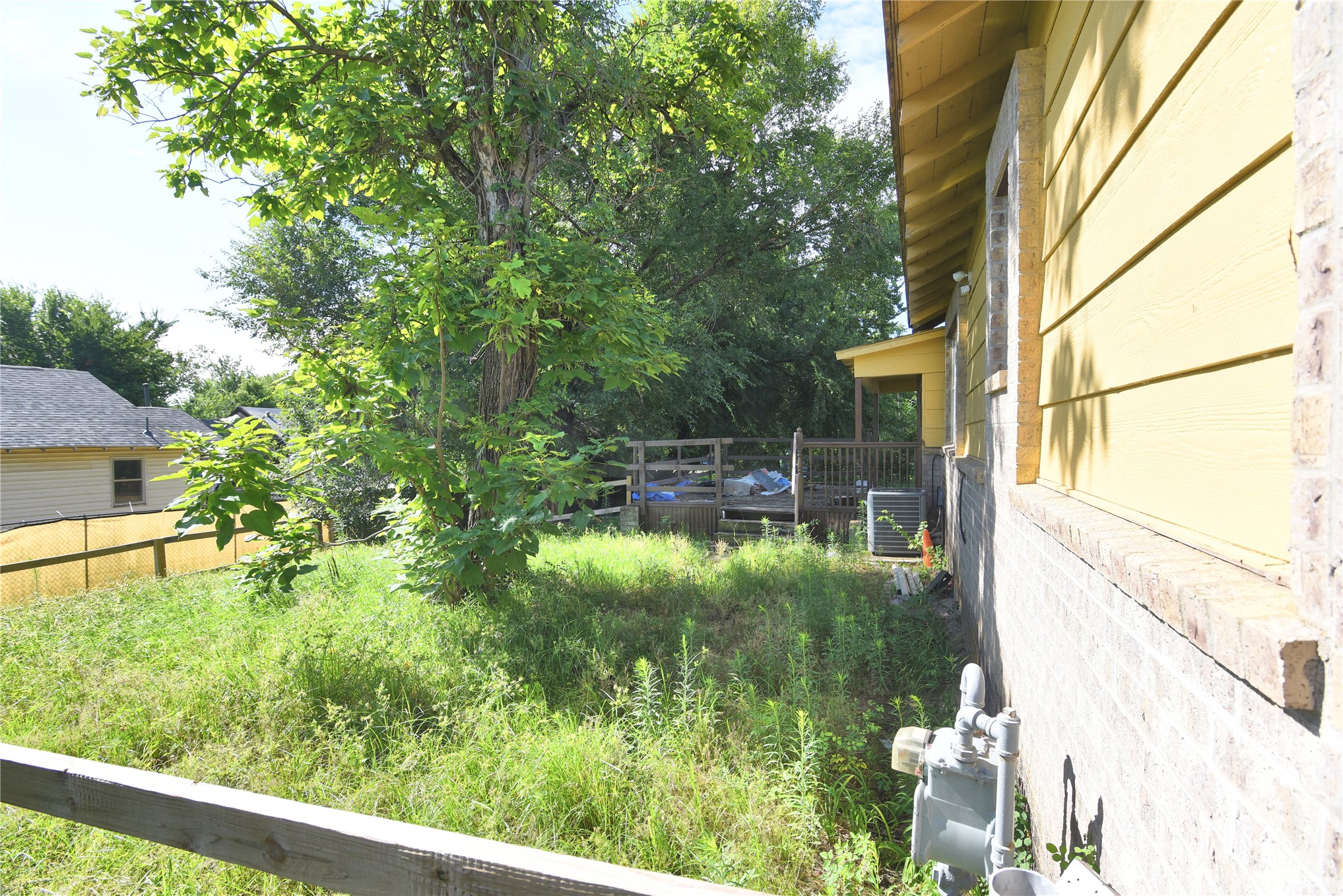 5134 Charles Page Boulevard Property Photo 4