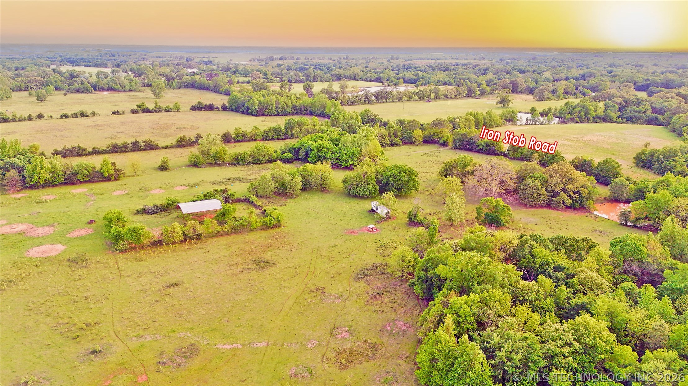 6 Ironstob Road Property Photo 4