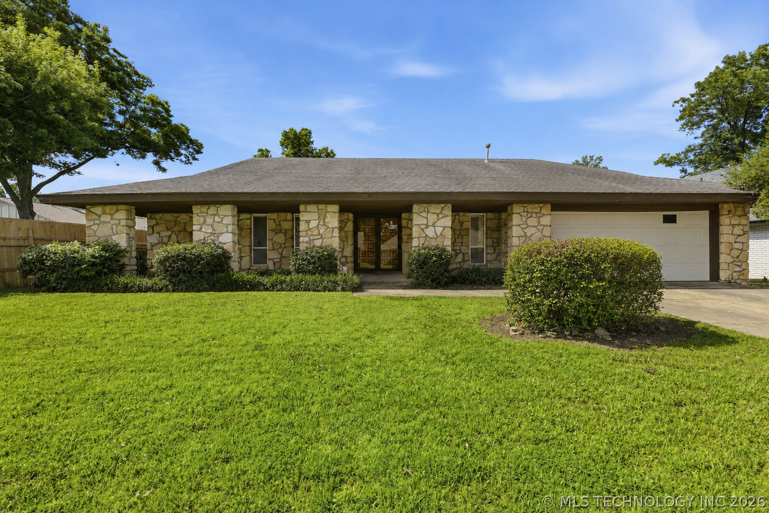 6828 E 47th Street Property Photo 1