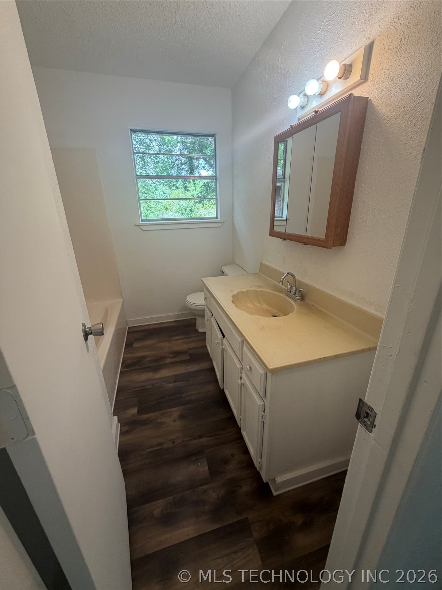 202 Quail Drive Property Photo 5