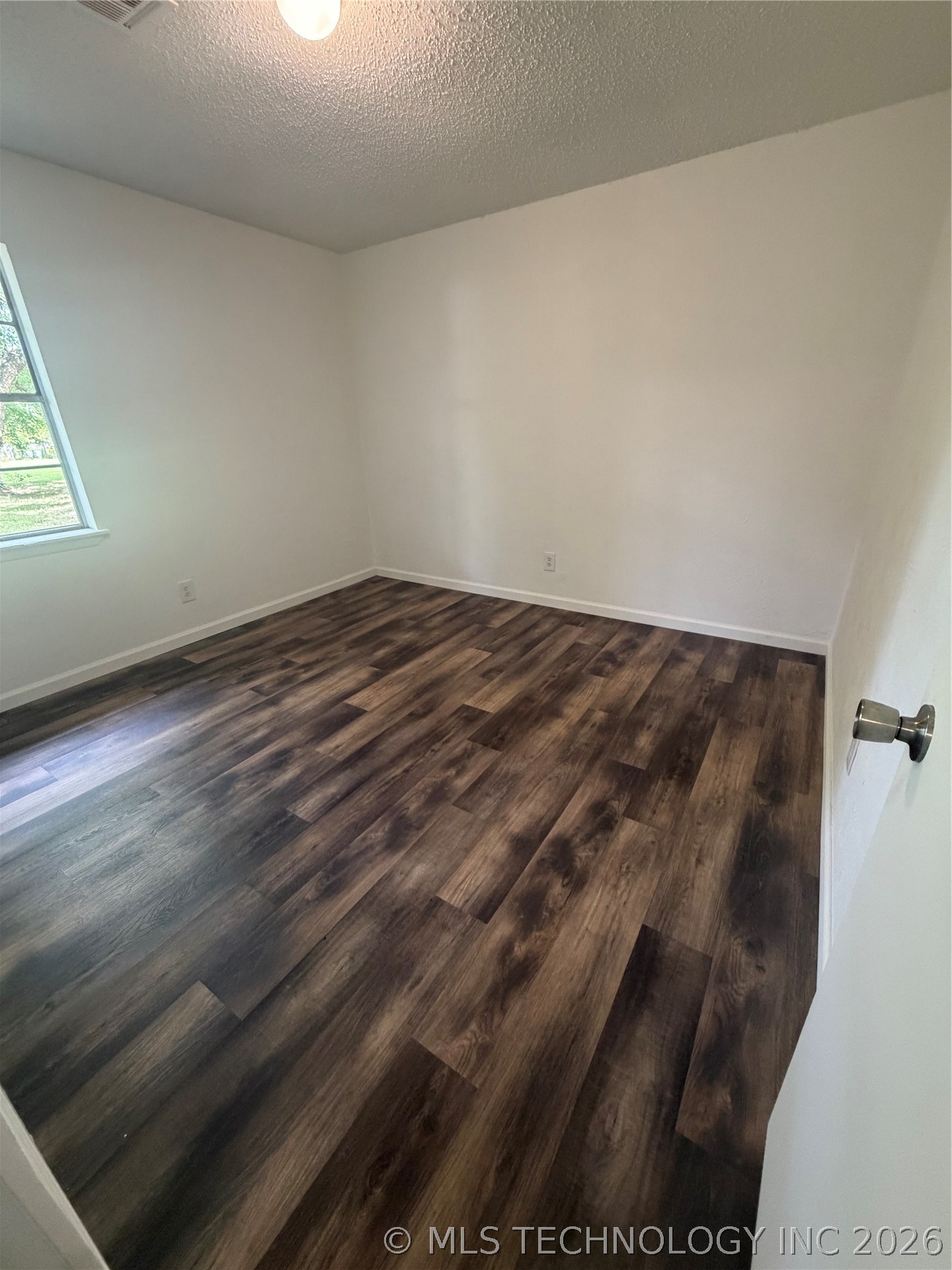202 Quail Drive Property Photo 6