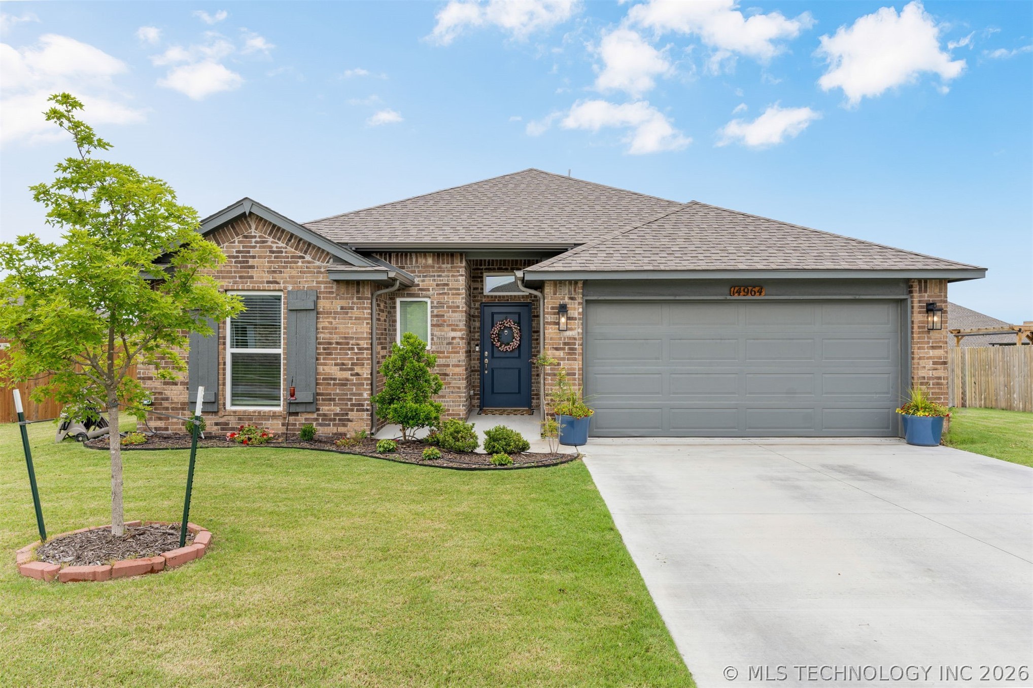 14964 S Poplar Place Property Photo 1