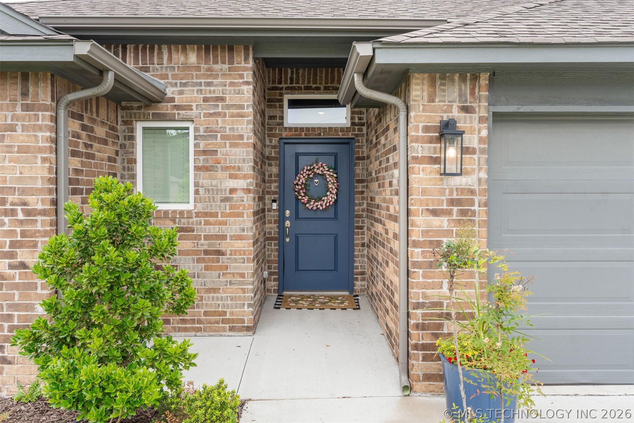 14964 S Poplar Place Property Photo 2