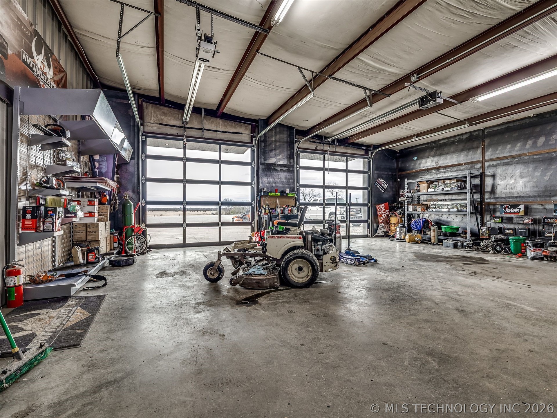 2238 N Broadway Property Photo 60