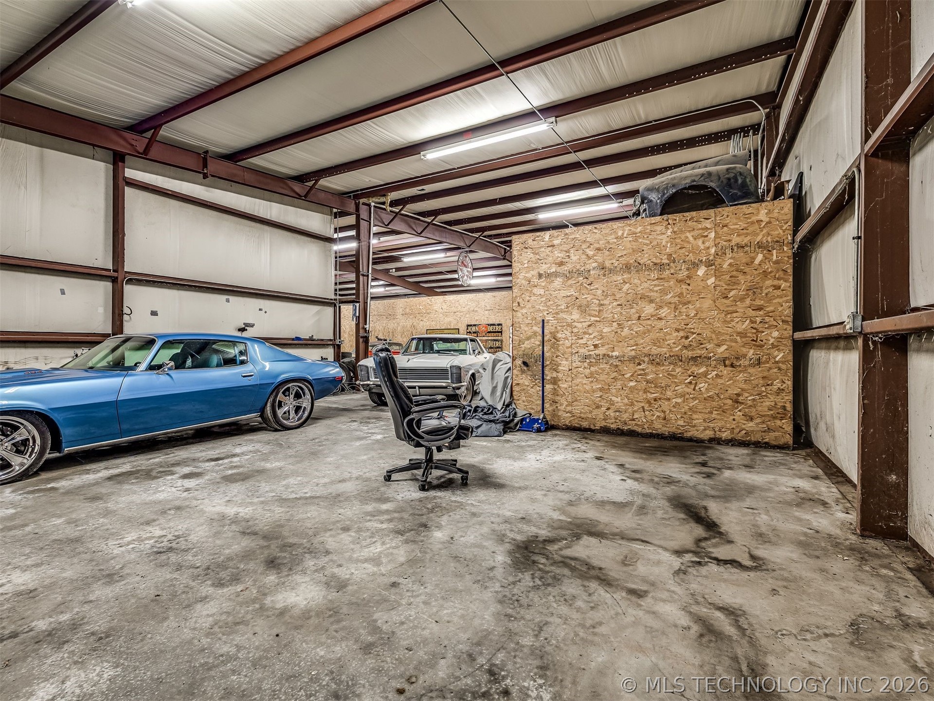 2238 N Broadway Property Photo 63