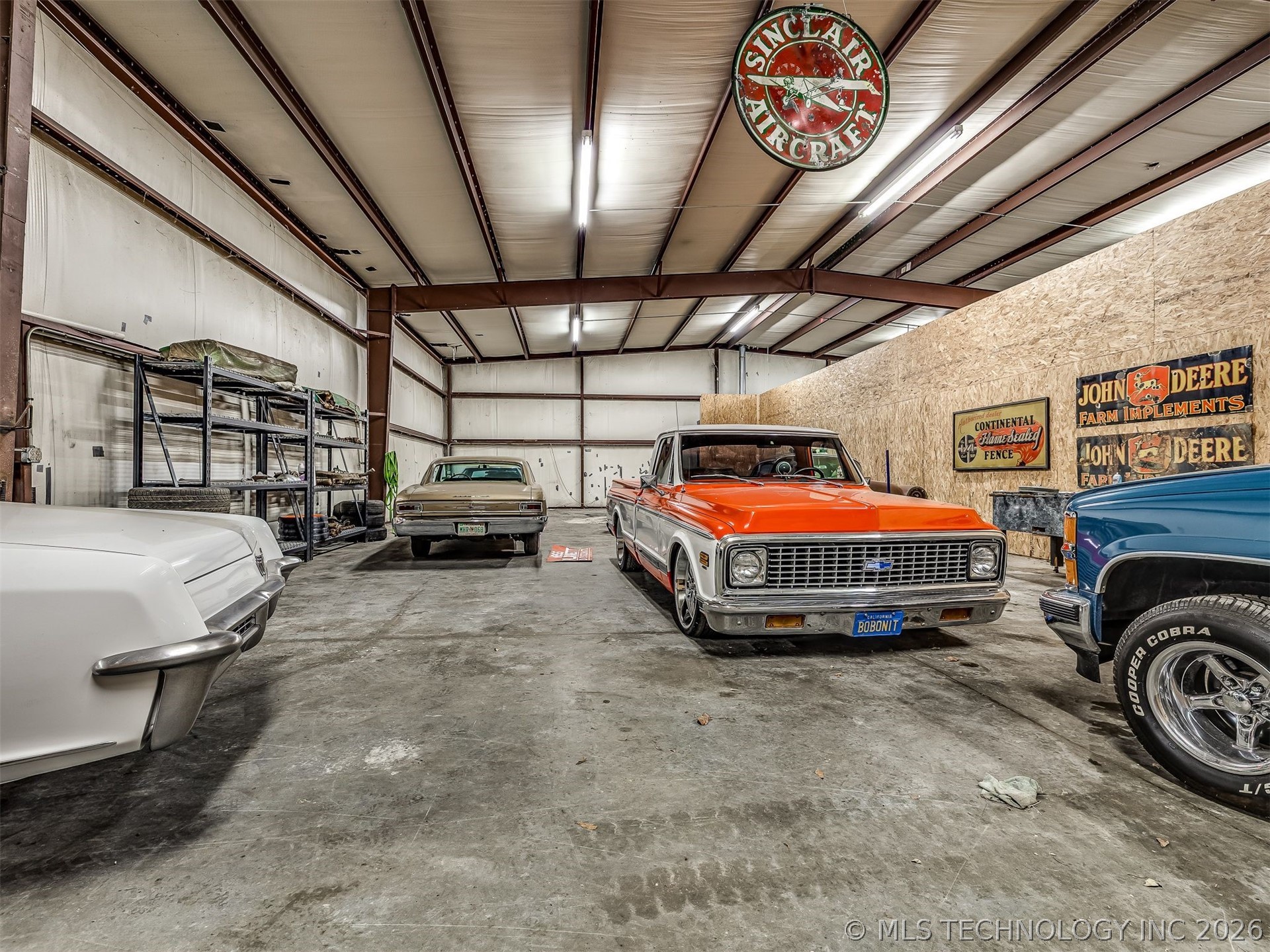 2238 N Broadway Property Photo 67