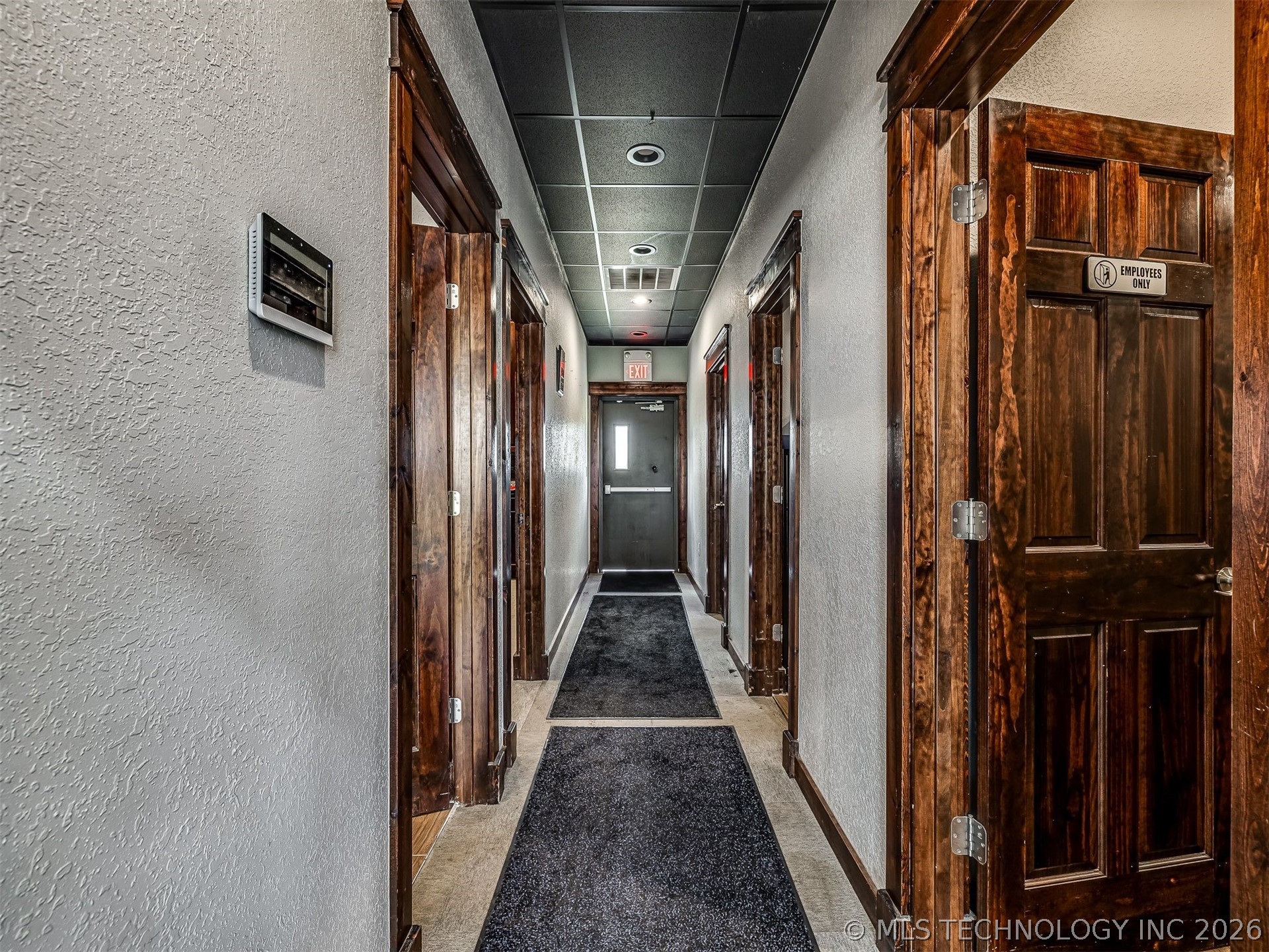 2238 N Broadway Property Photo 89