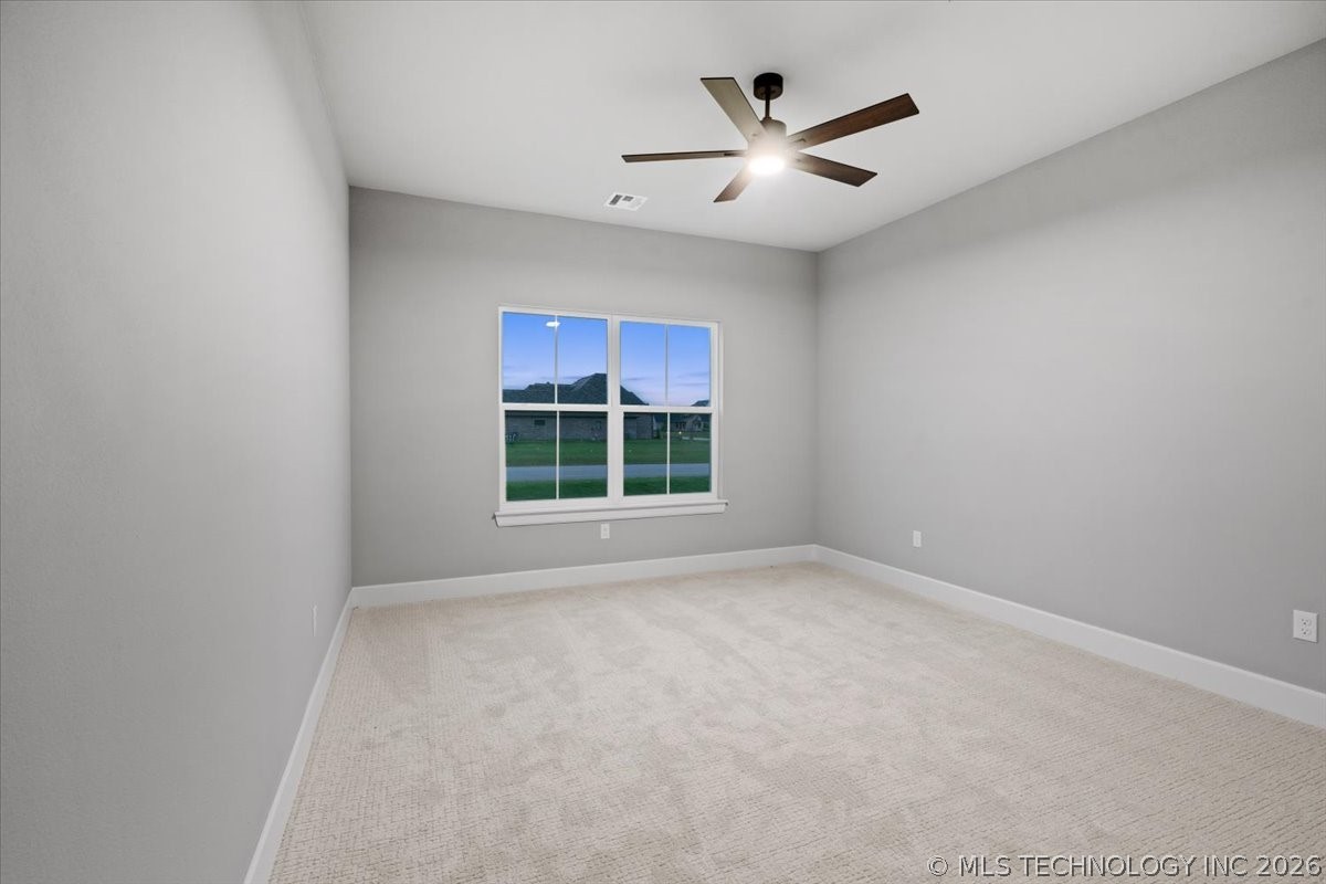 31820 E Two Socks Drive Property Photo 27