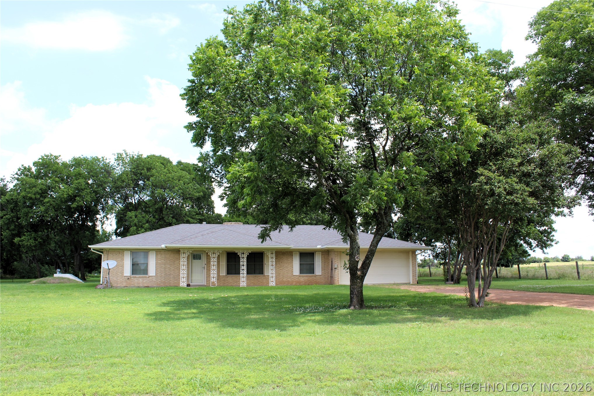 856 Sterret Road Property Photo 2