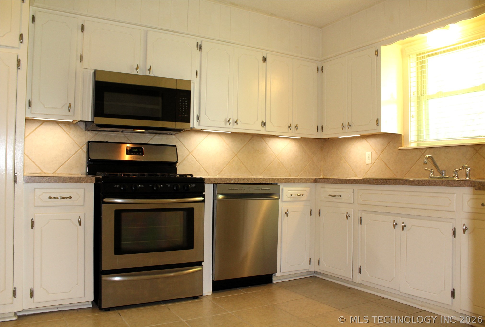 856 Sterret Road Property Photo 14