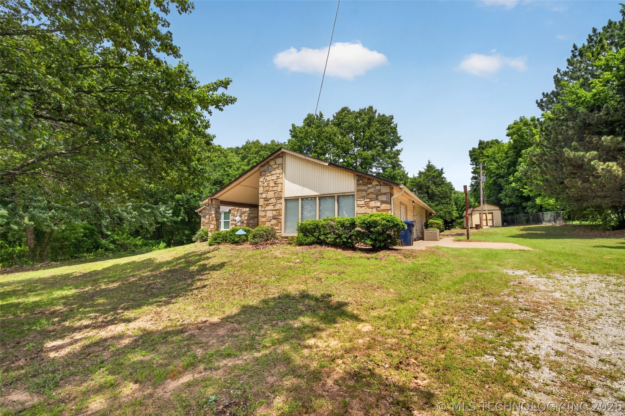 1259 N Peninsula Drive Property Photo 1