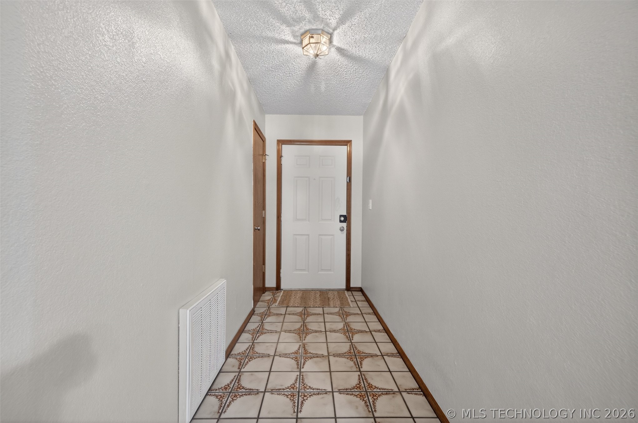 1259 N Peninsula Drive Property Photo 4