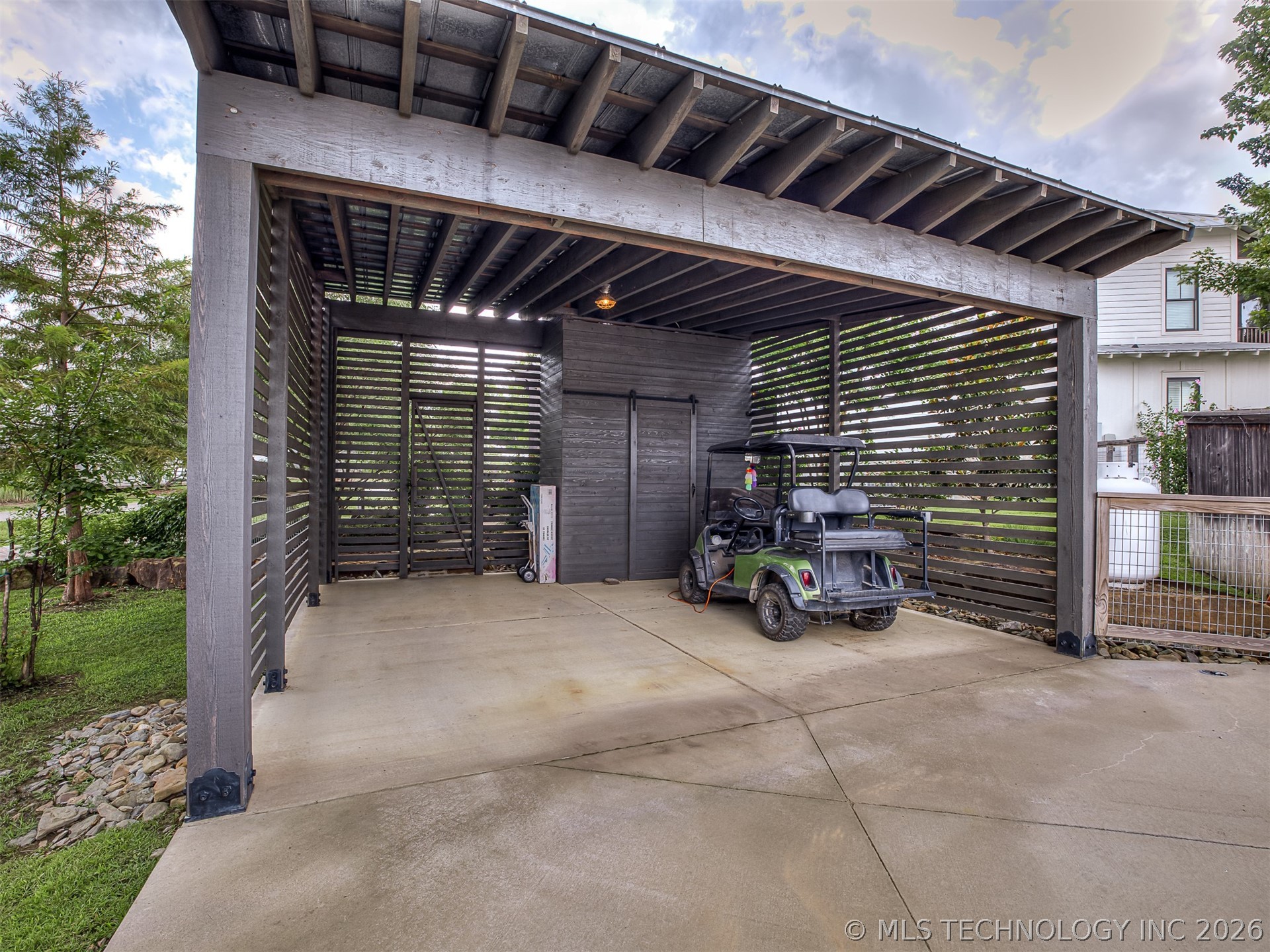 40 Redbud Street Property Photo 42