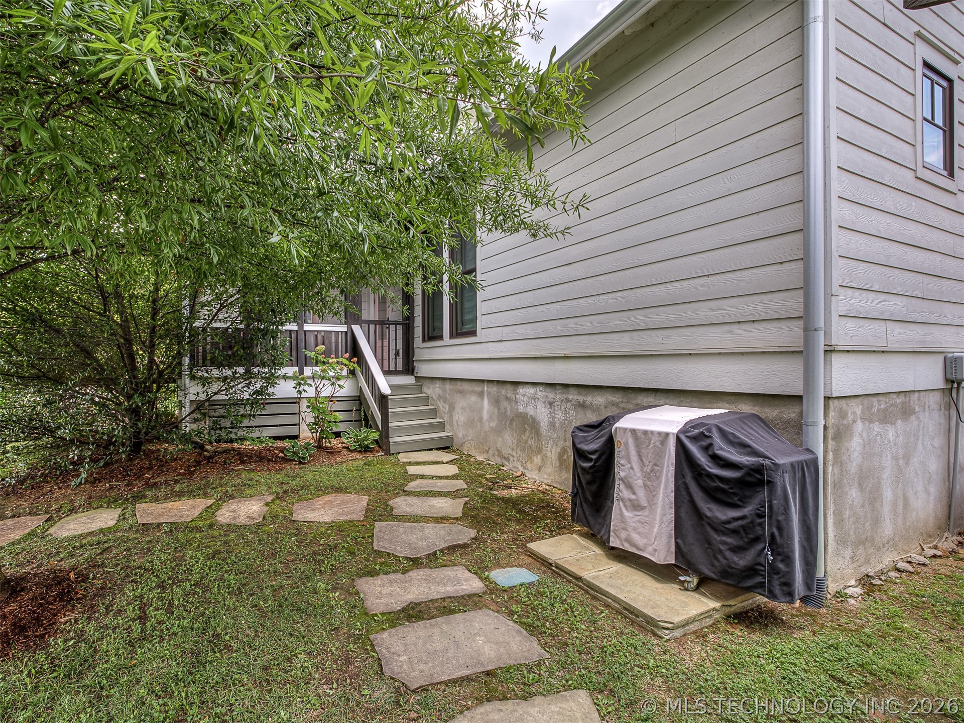 40 Redbud Street Property Photo 60