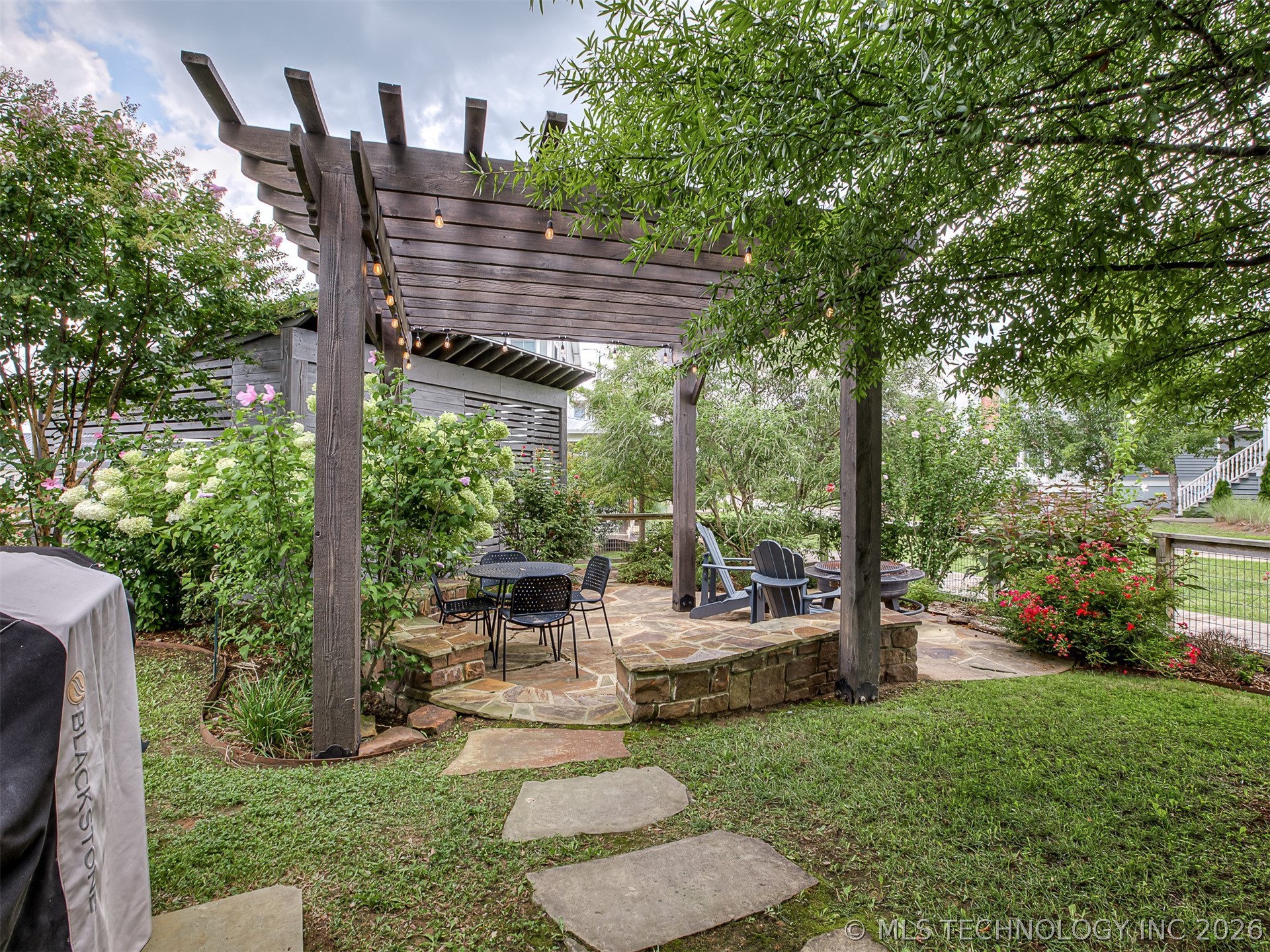40 Redbud Street Property Photo 61