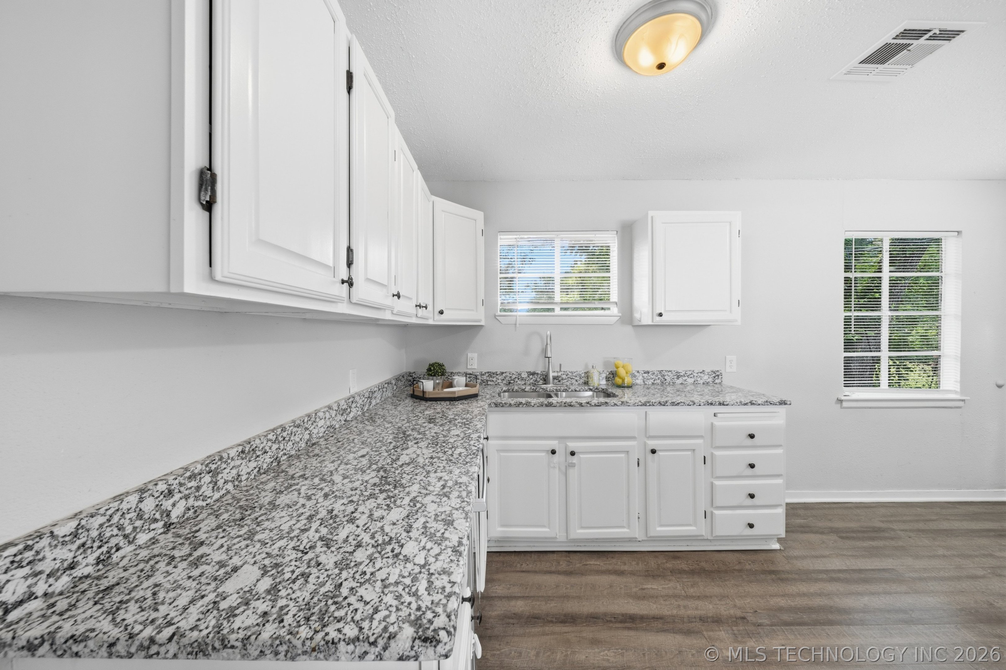7144 E Latimer Place Property Photo 8