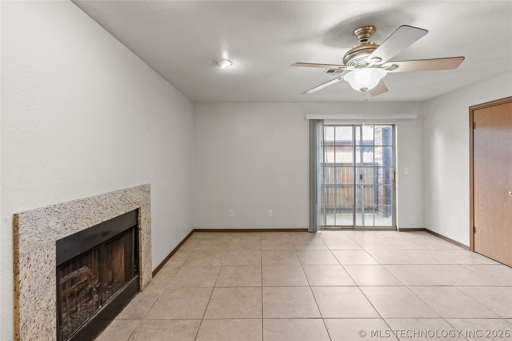 2715 Chattanooga Property Photo 4