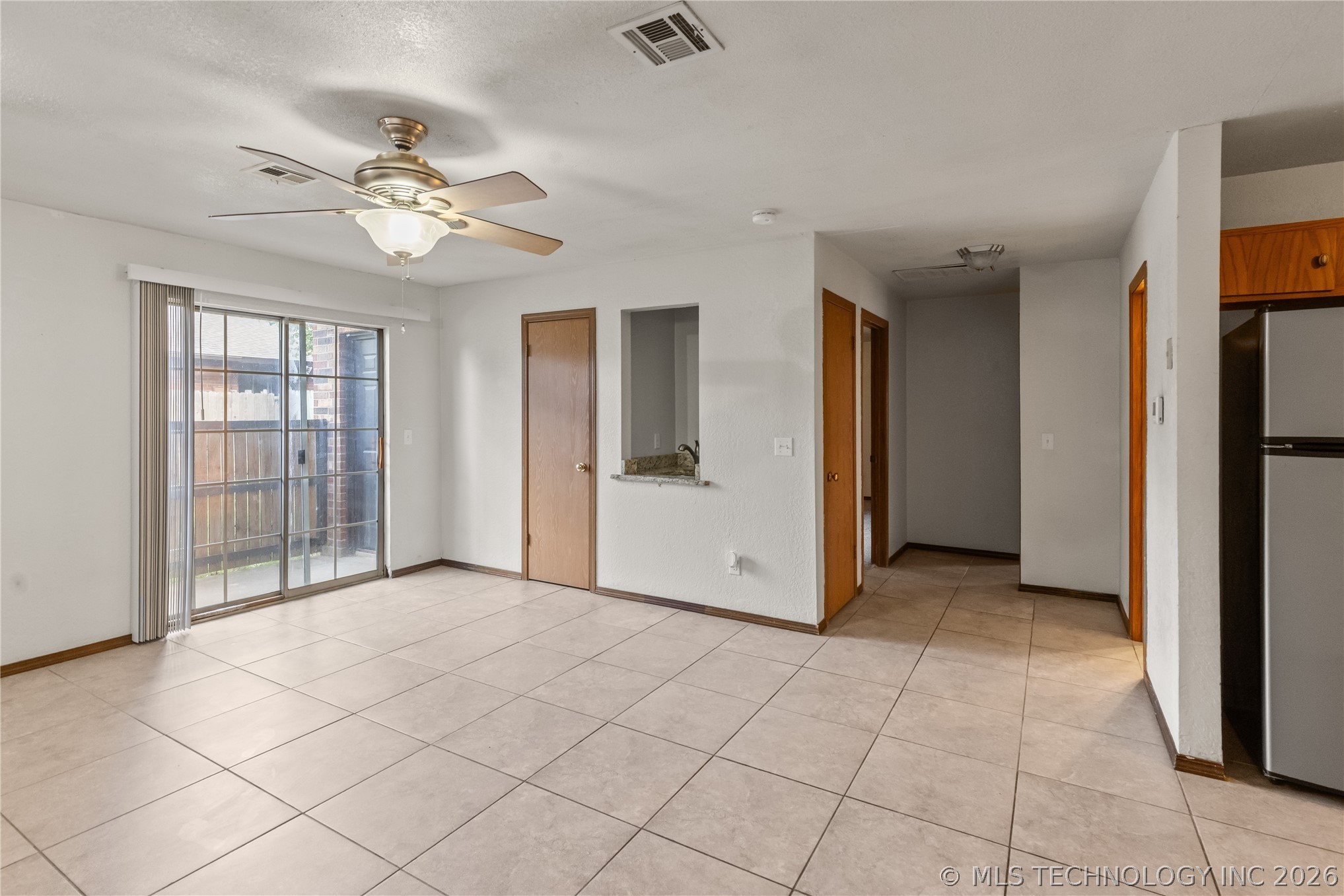 2715 Chattanooga Property Photo 7