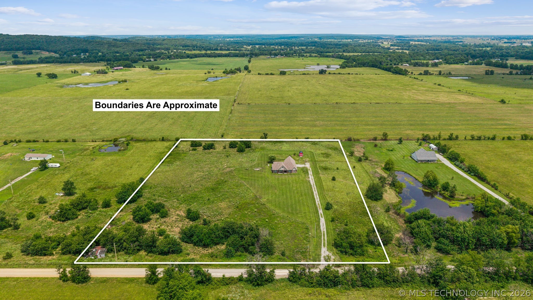 4532 W 430 Road Property Photo 2
