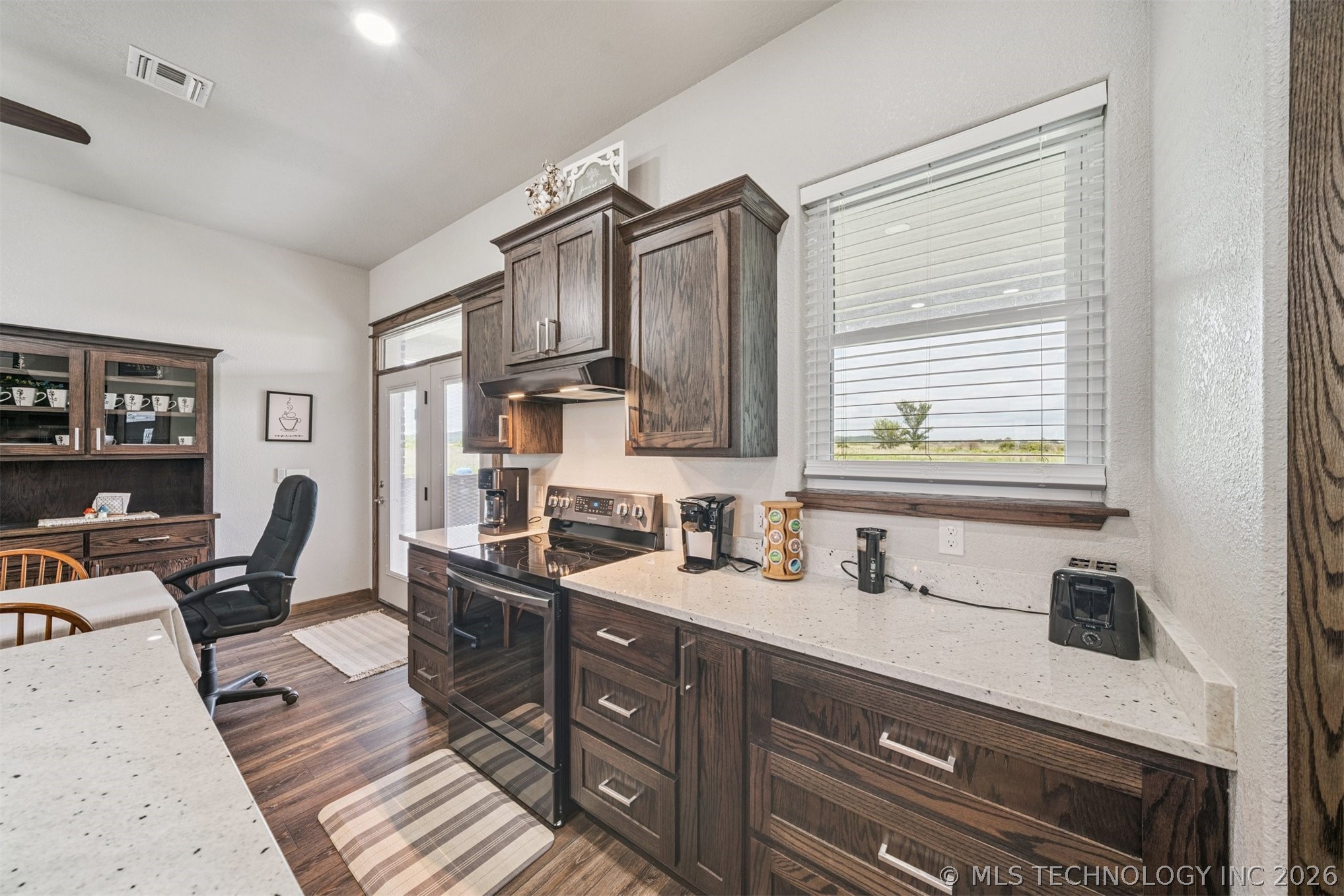 4532 W 430 Road Property Photo 6