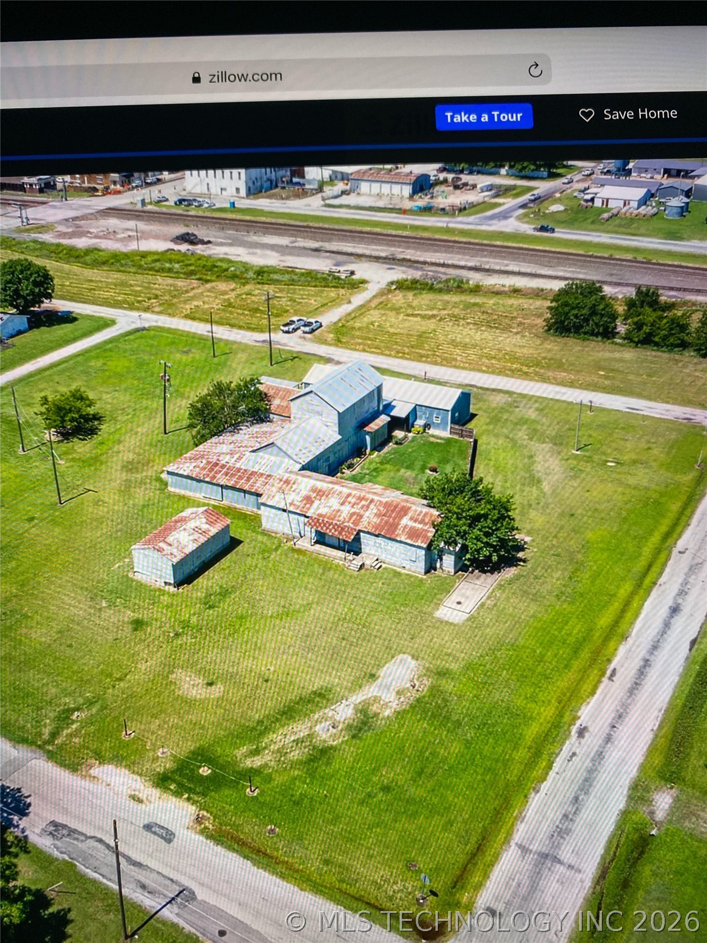 202 N Ashwood Street Property Photo 5