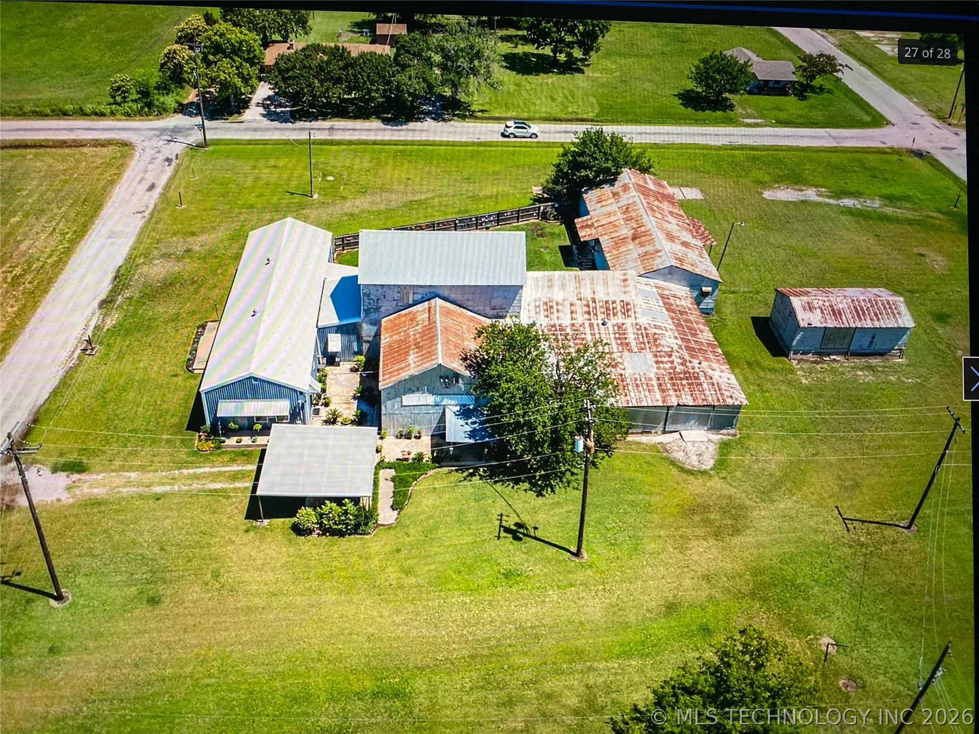 202 N Ashwood Street Property Photo 6