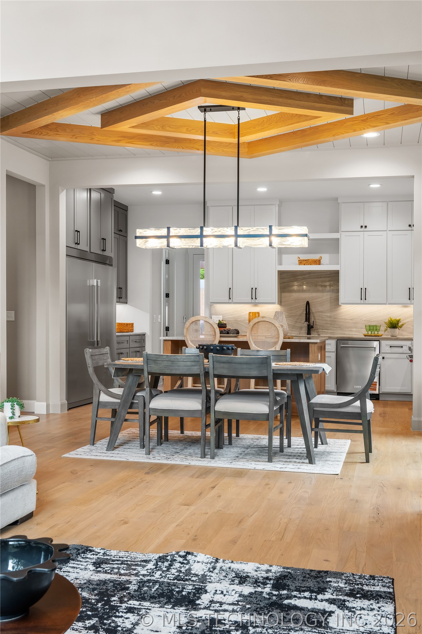 237 E 35th Place Property Photo 89
