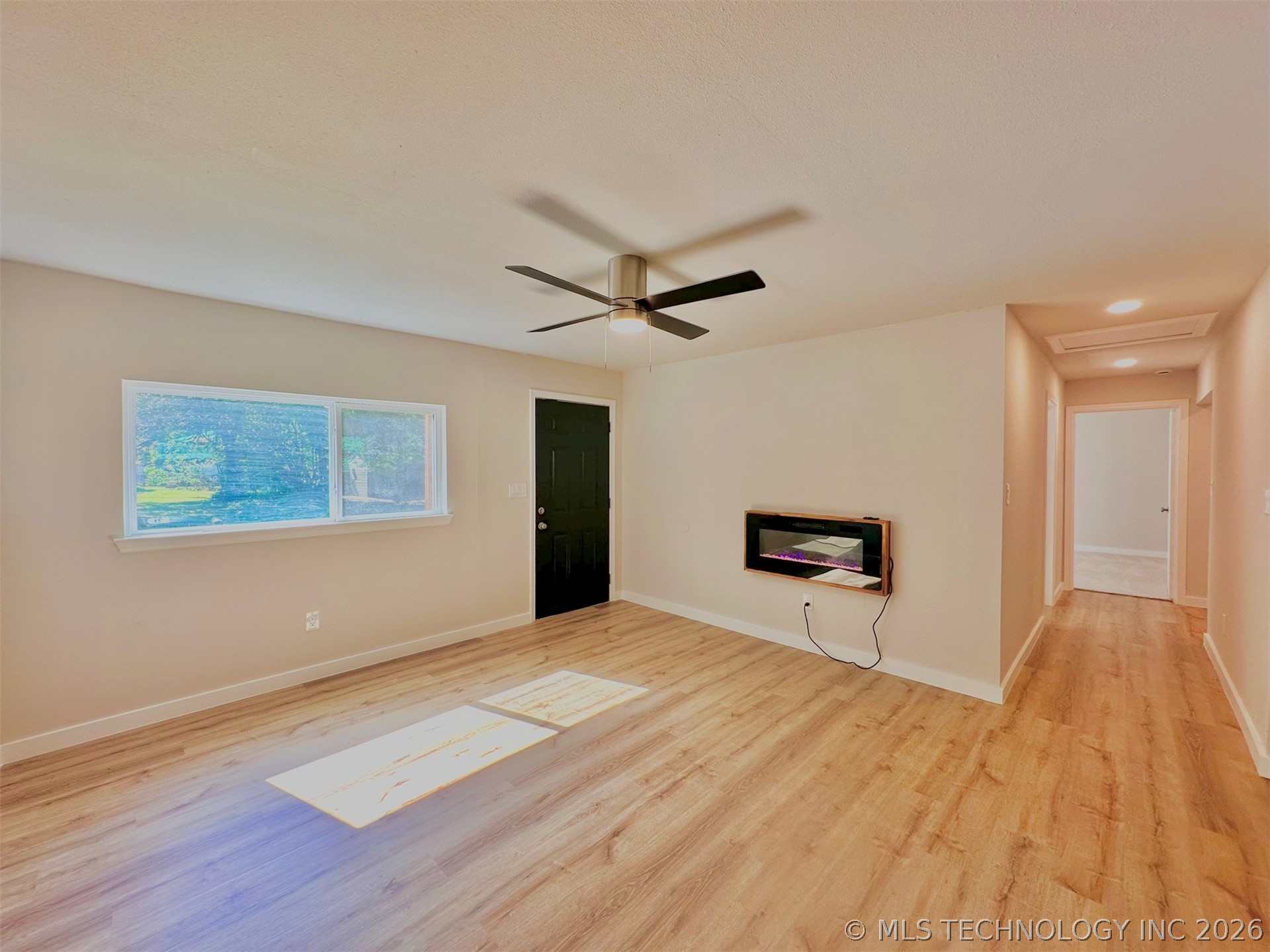 411 S 15th Property Photo 5