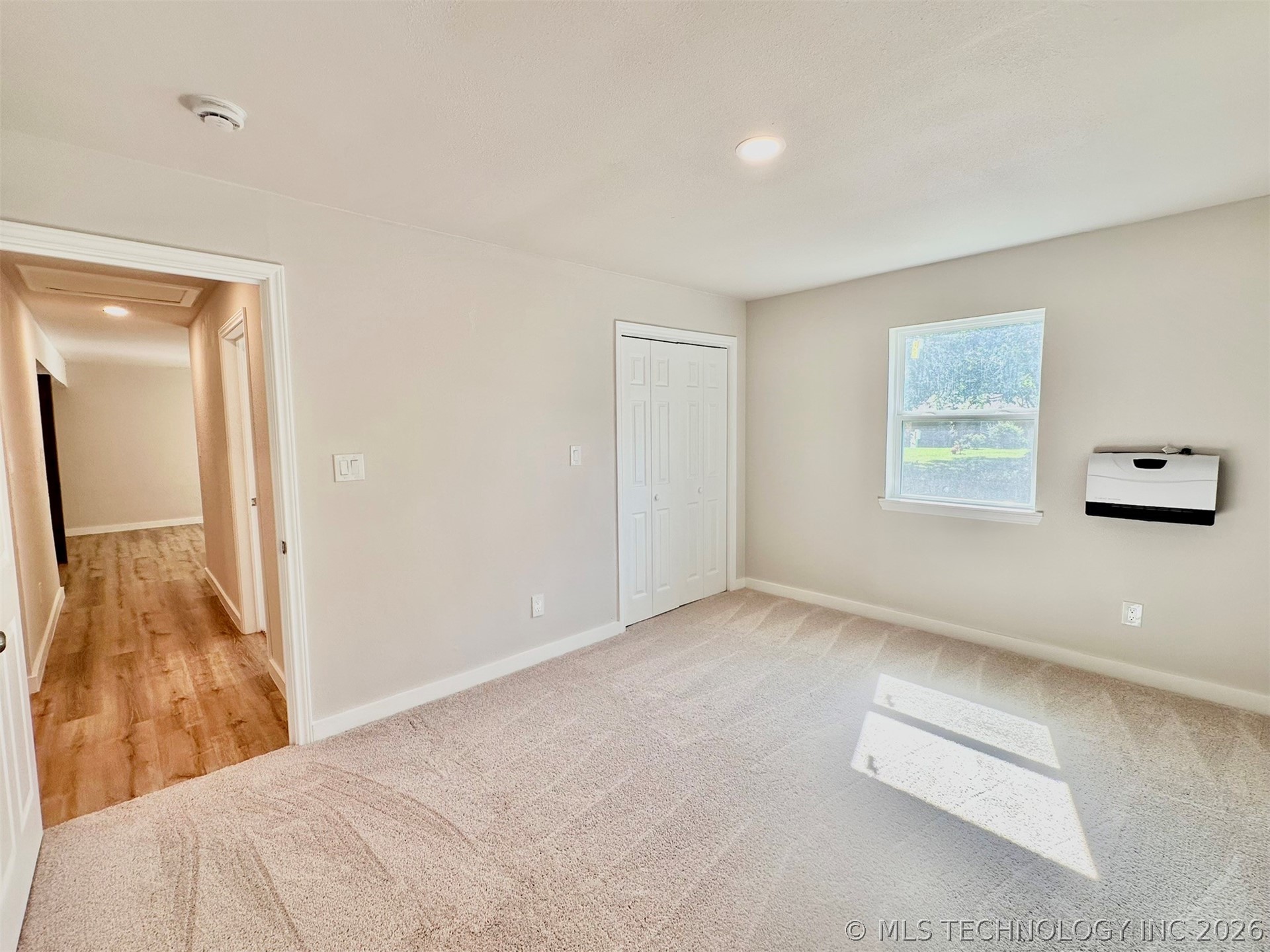 411 S 15th Property Photo 13