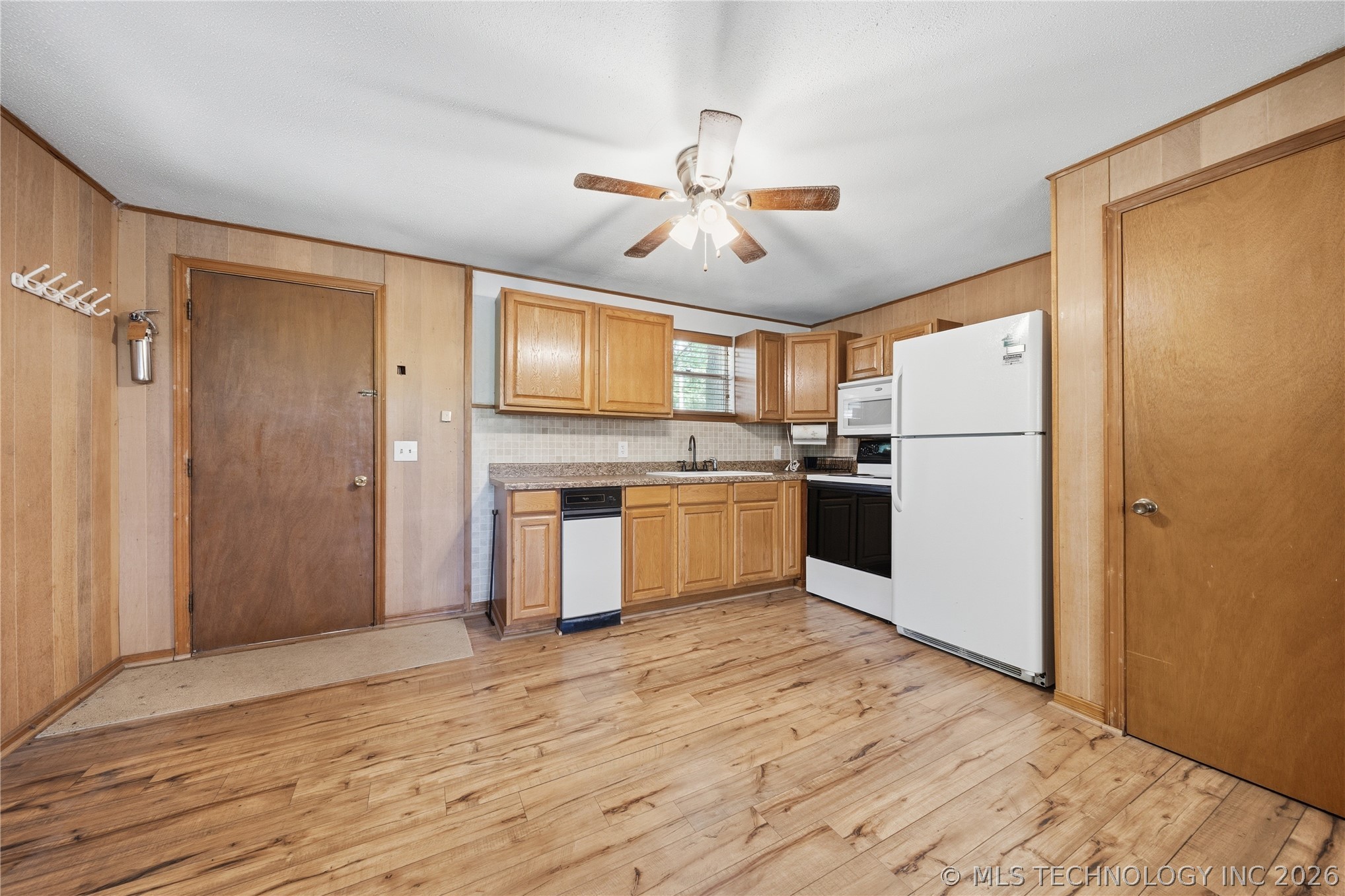 116635 S 4256 Road Property Photo 11
