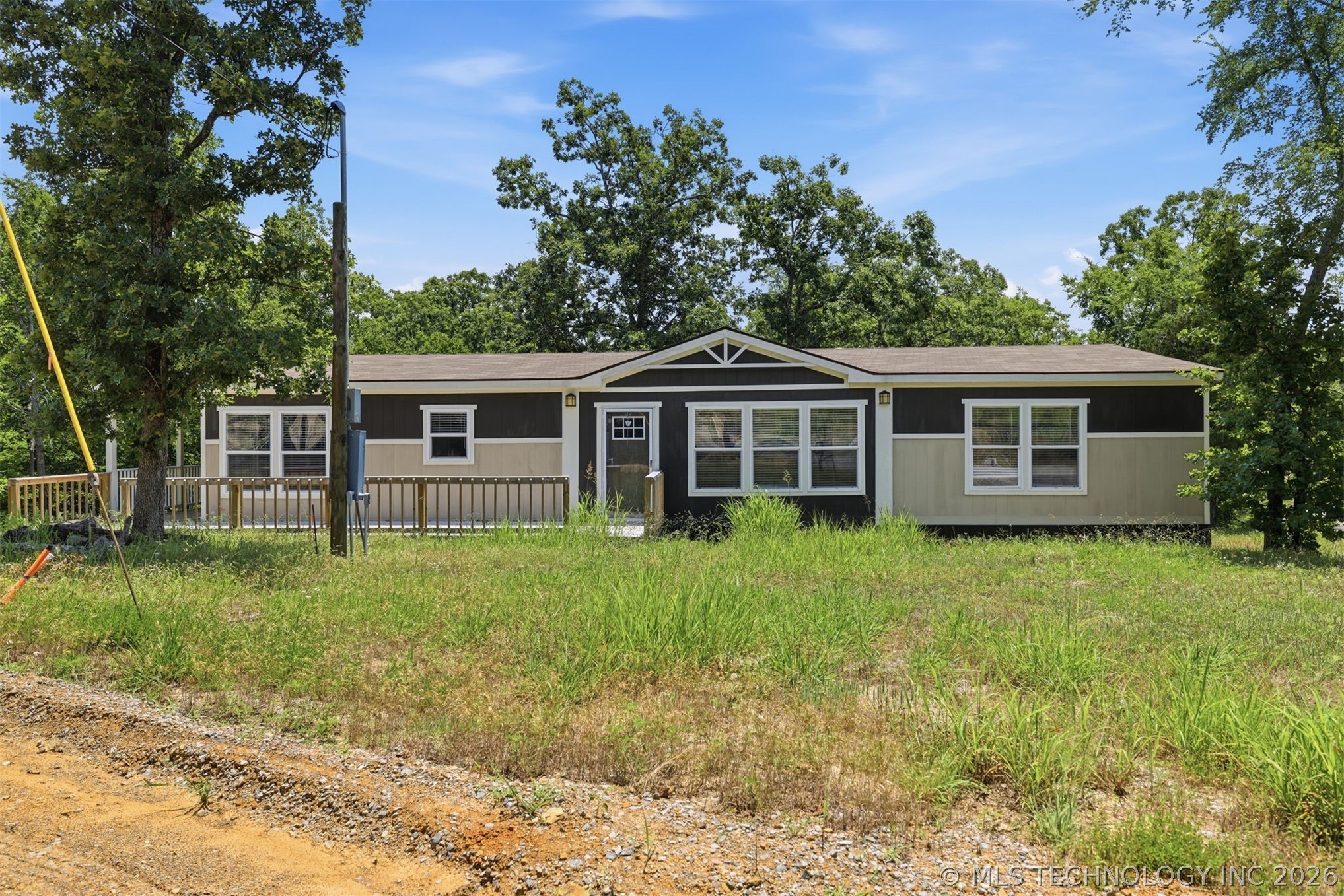 381 Ridge Road S