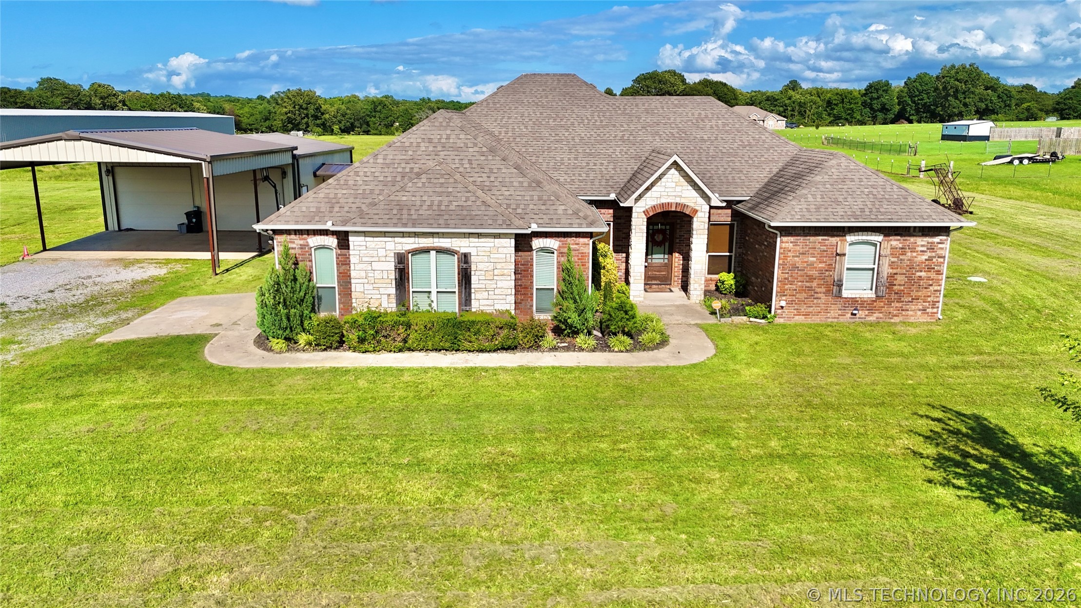133 N Bk 700 Road Property Photo 3