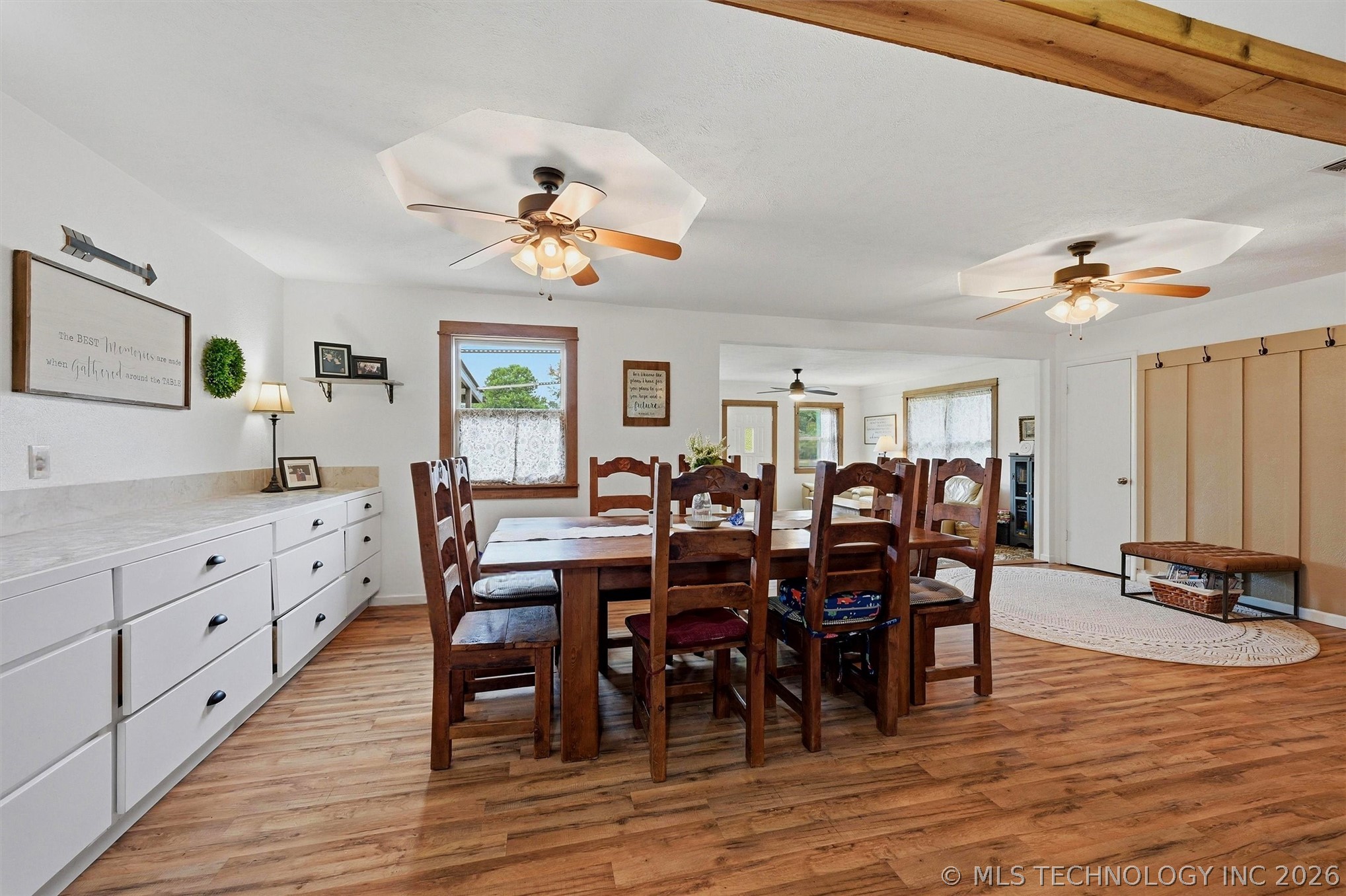 2120 Mason Property Photo 8